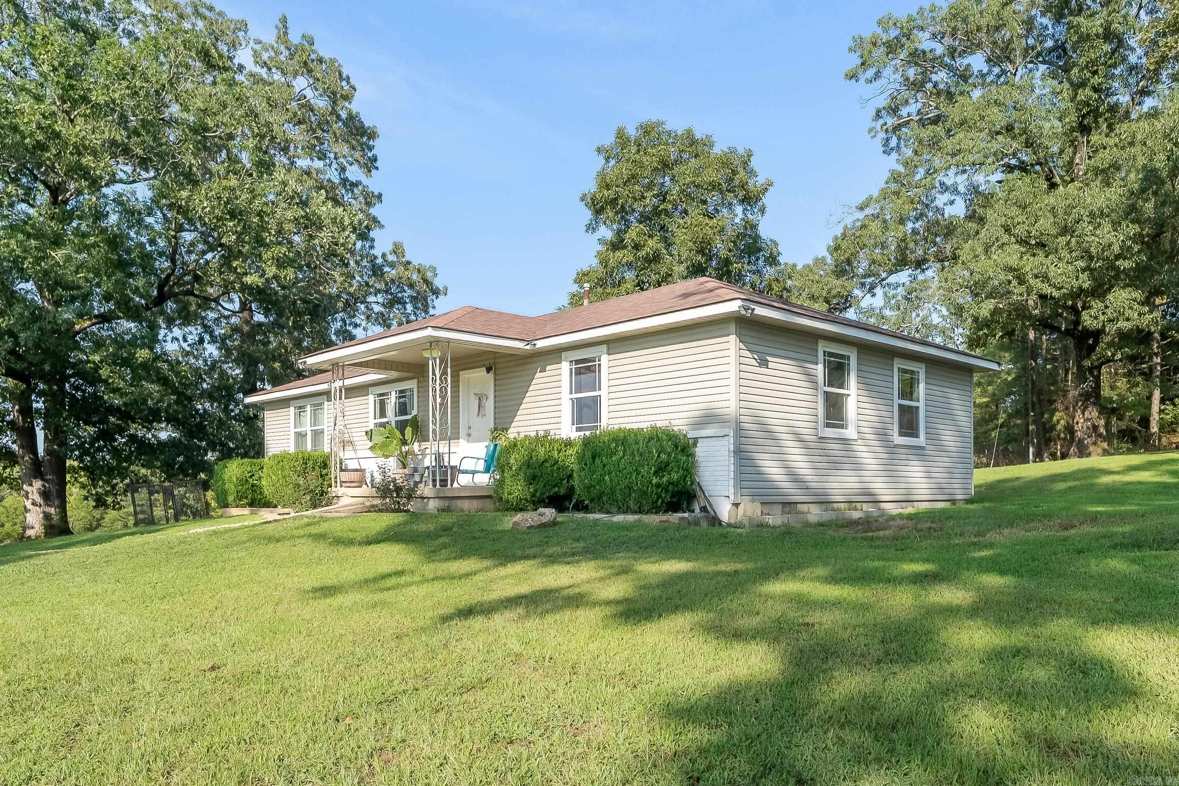 1426 N Hwy 71 De Queen, AR 71832