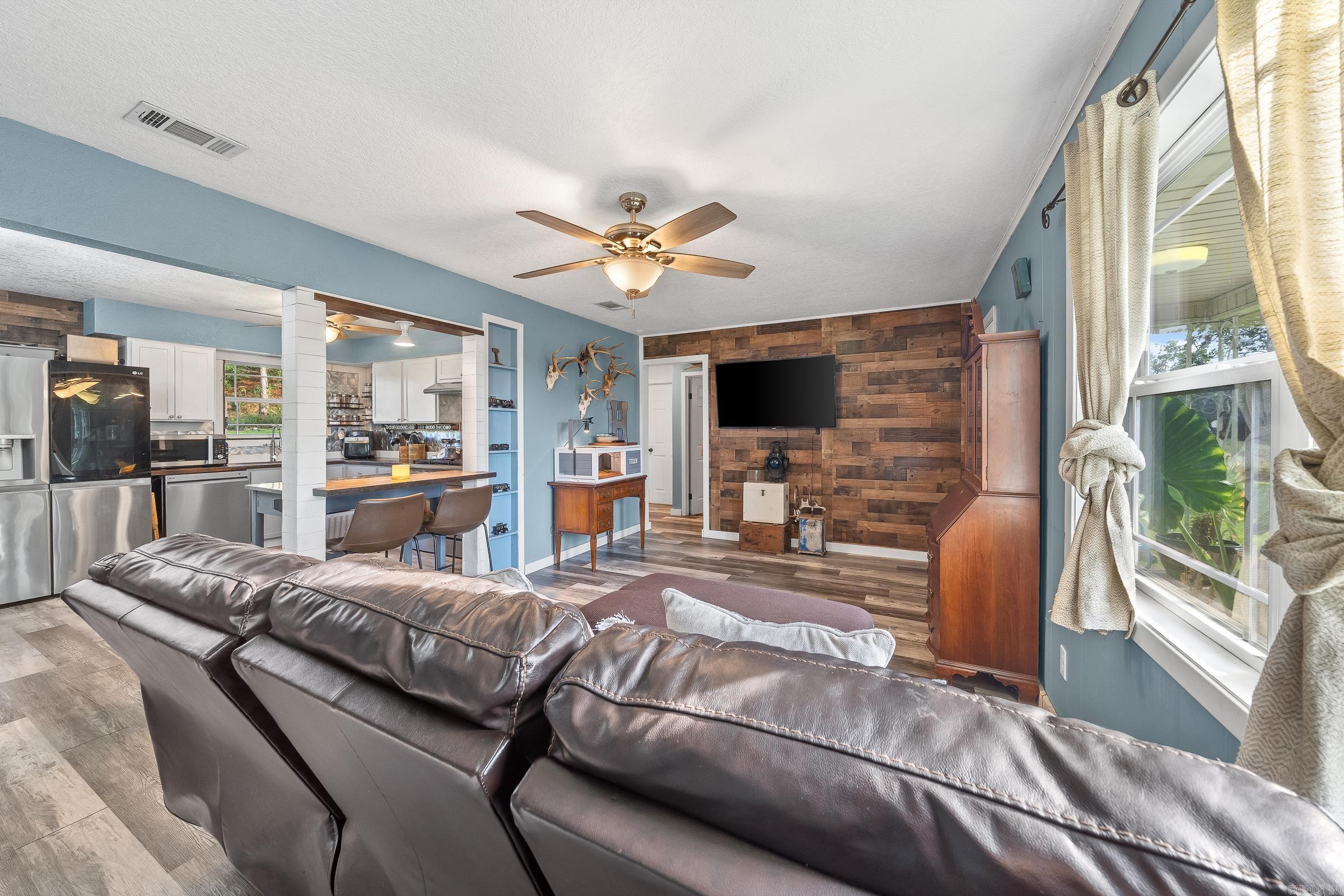 1426 N Hwy 71 De Queen, AR 71832