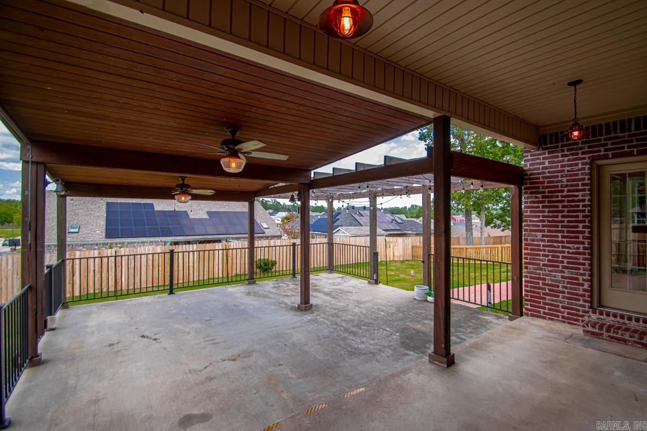 4040 Robinwood Circle Bryant, AR 72022