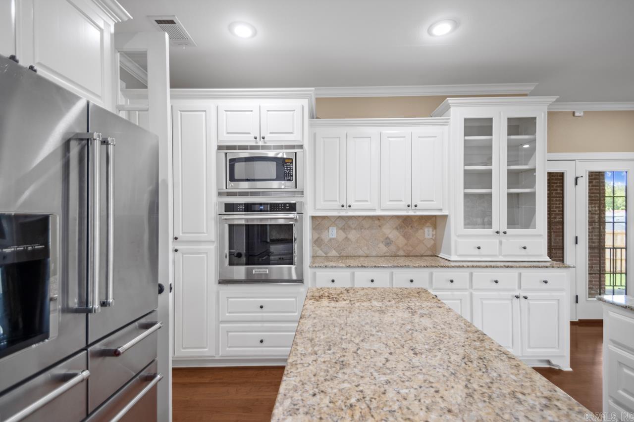 4040 Robinwood Circle Bryant, AR 72022