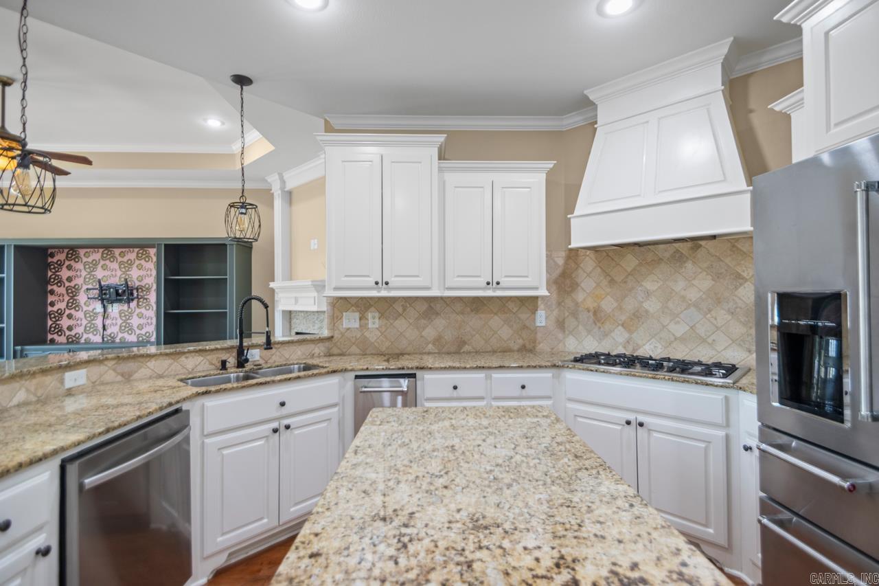 4040 Robinwood Circle Bryant, AR 72022