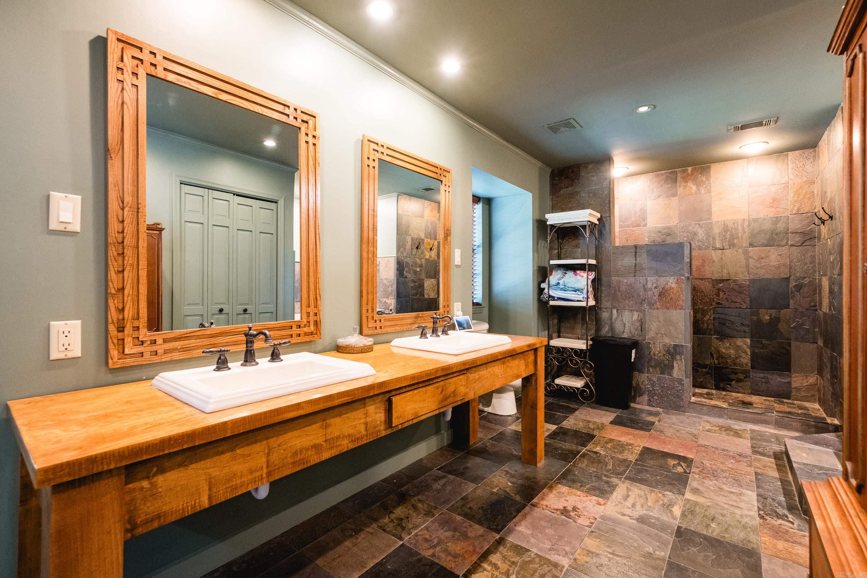 2 Longlea Drive Little Rock, AR 72212