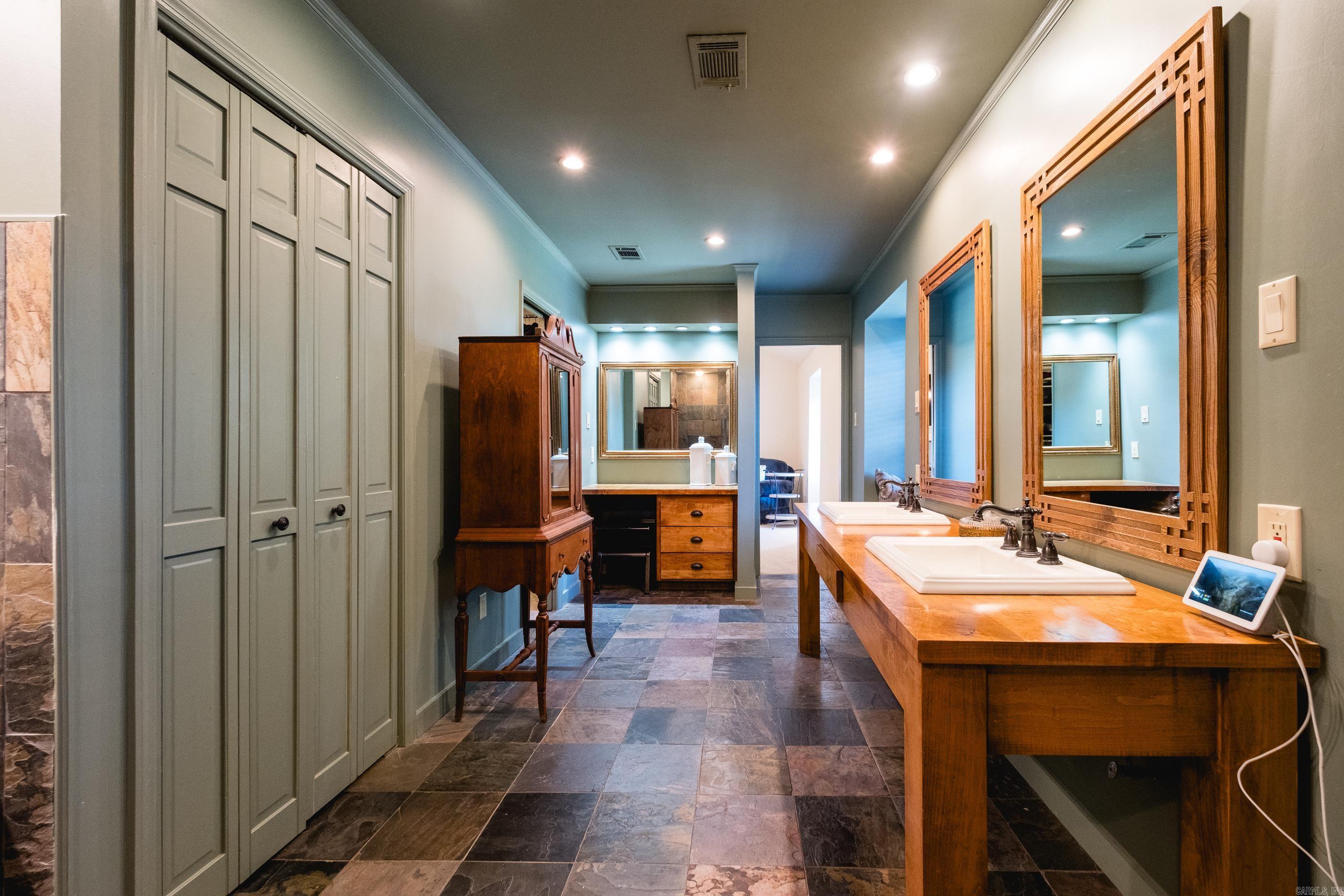 2 Longlea Drive Little Rock, AR 72212