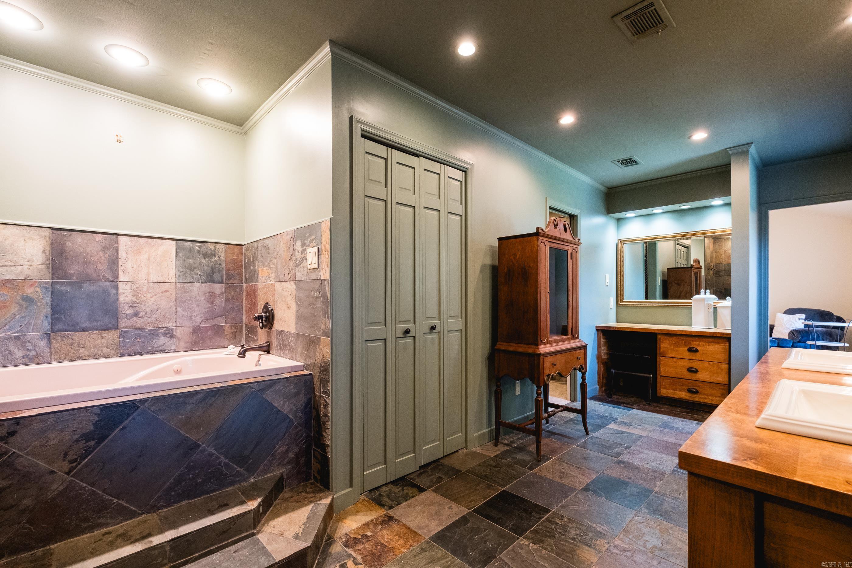 2 Longlea Drive Little Rock, AR 72212