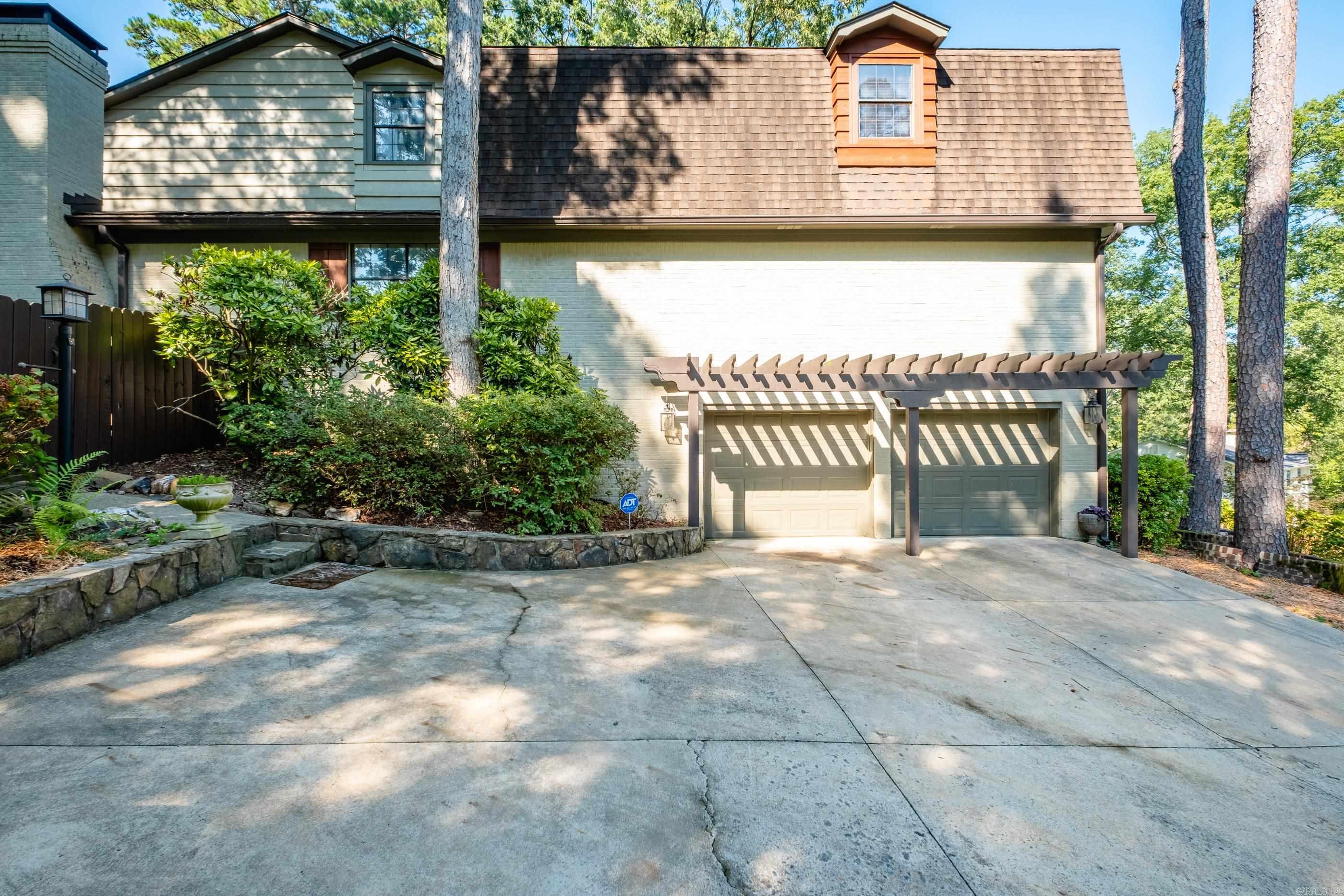 2 Longlea Drive Little Rock, AR 72212