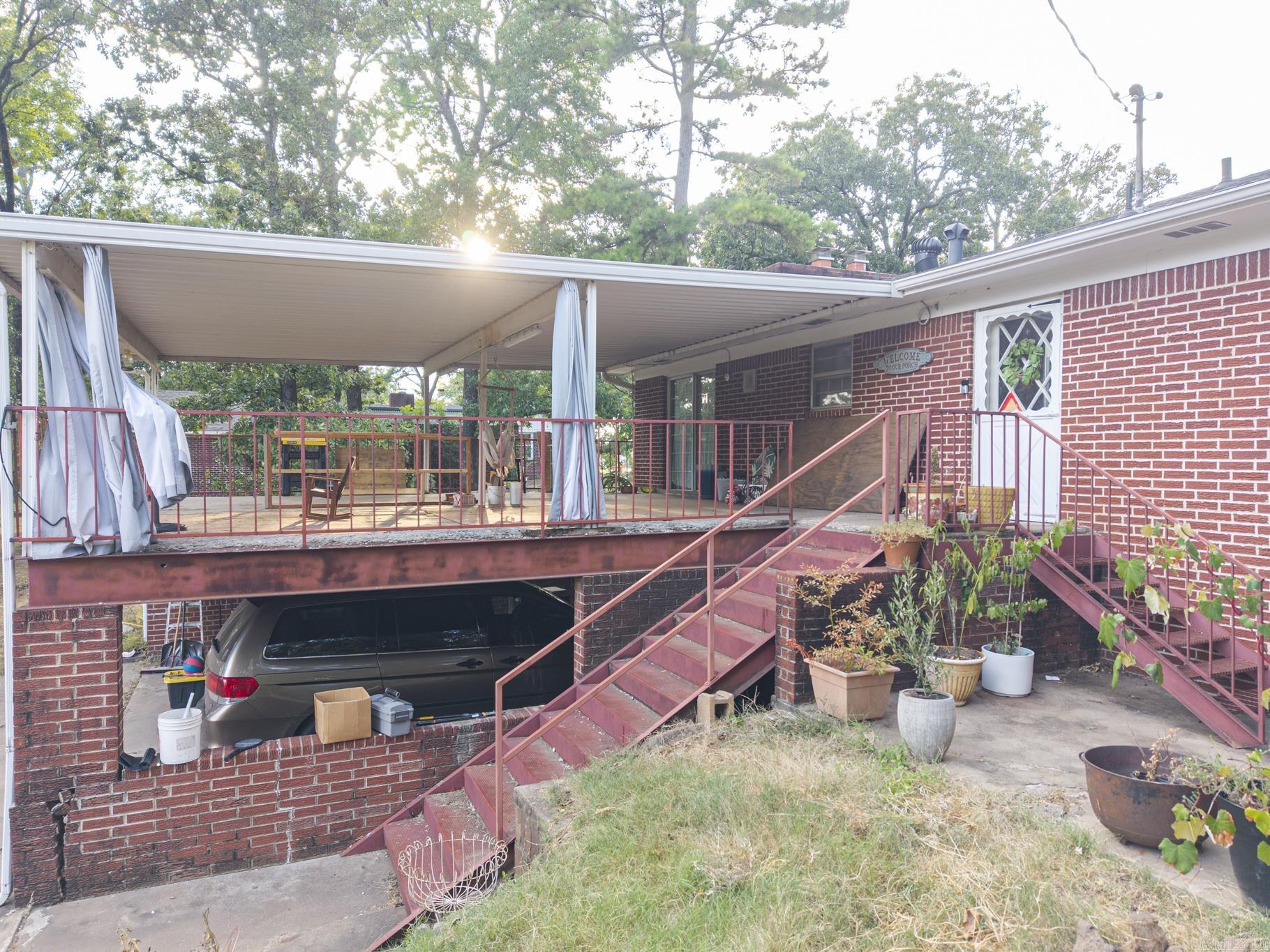 607 W Main  Charleston, AR