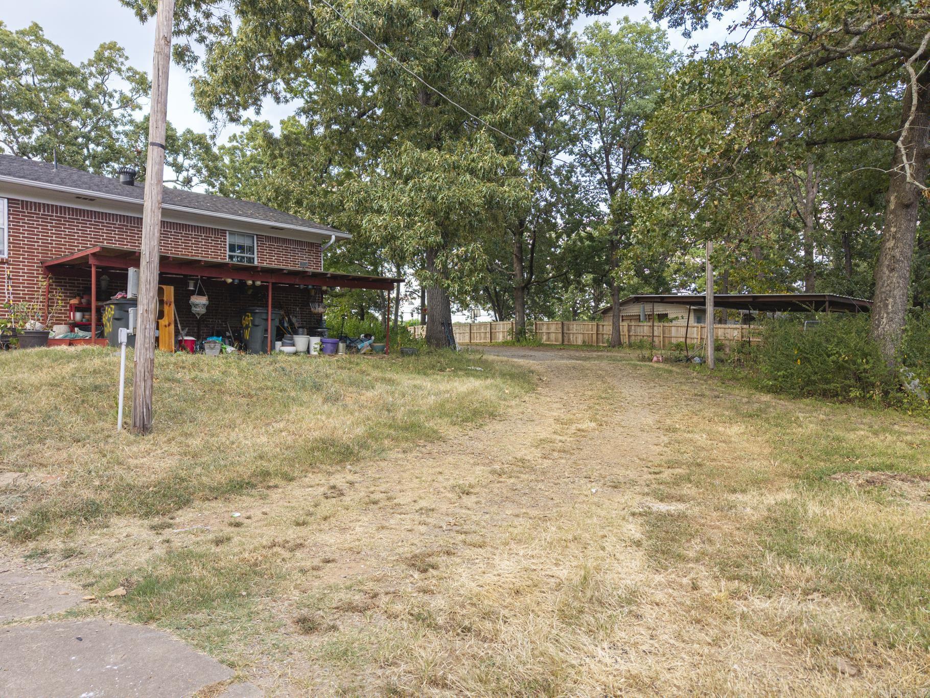 607 W Main  Charleston, AR