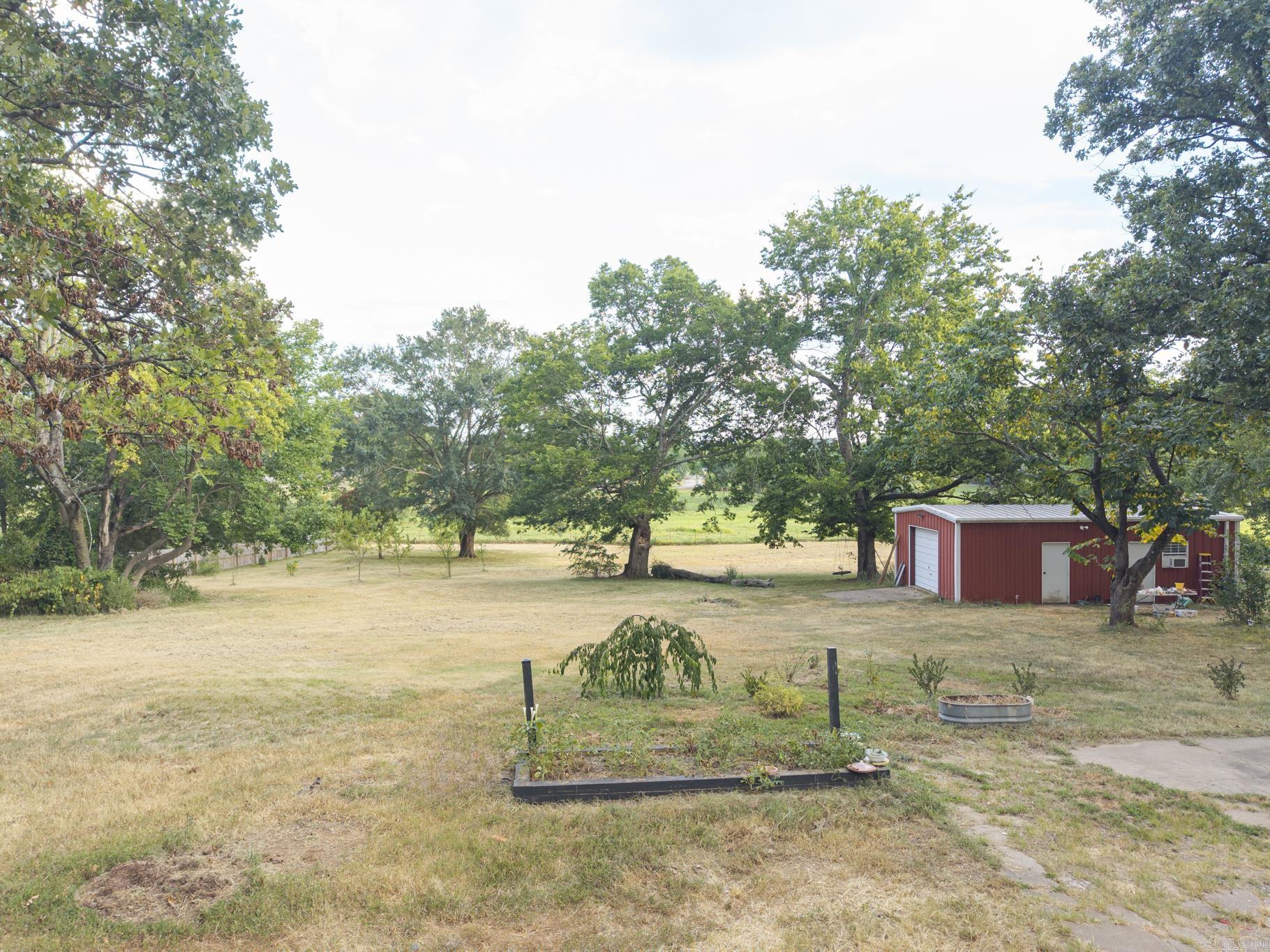 607 W Main  Charleston, AR