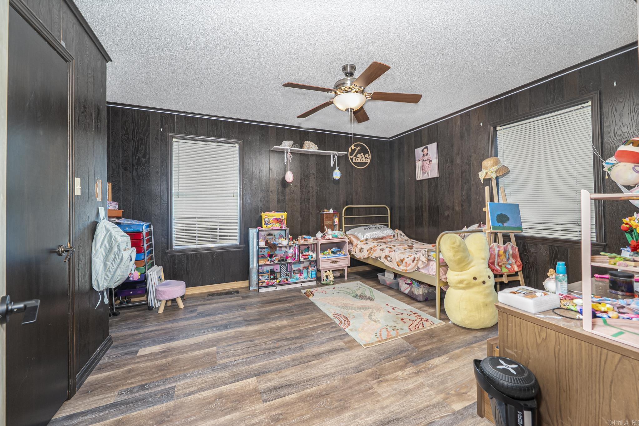 607 W Main  Charleston, AR