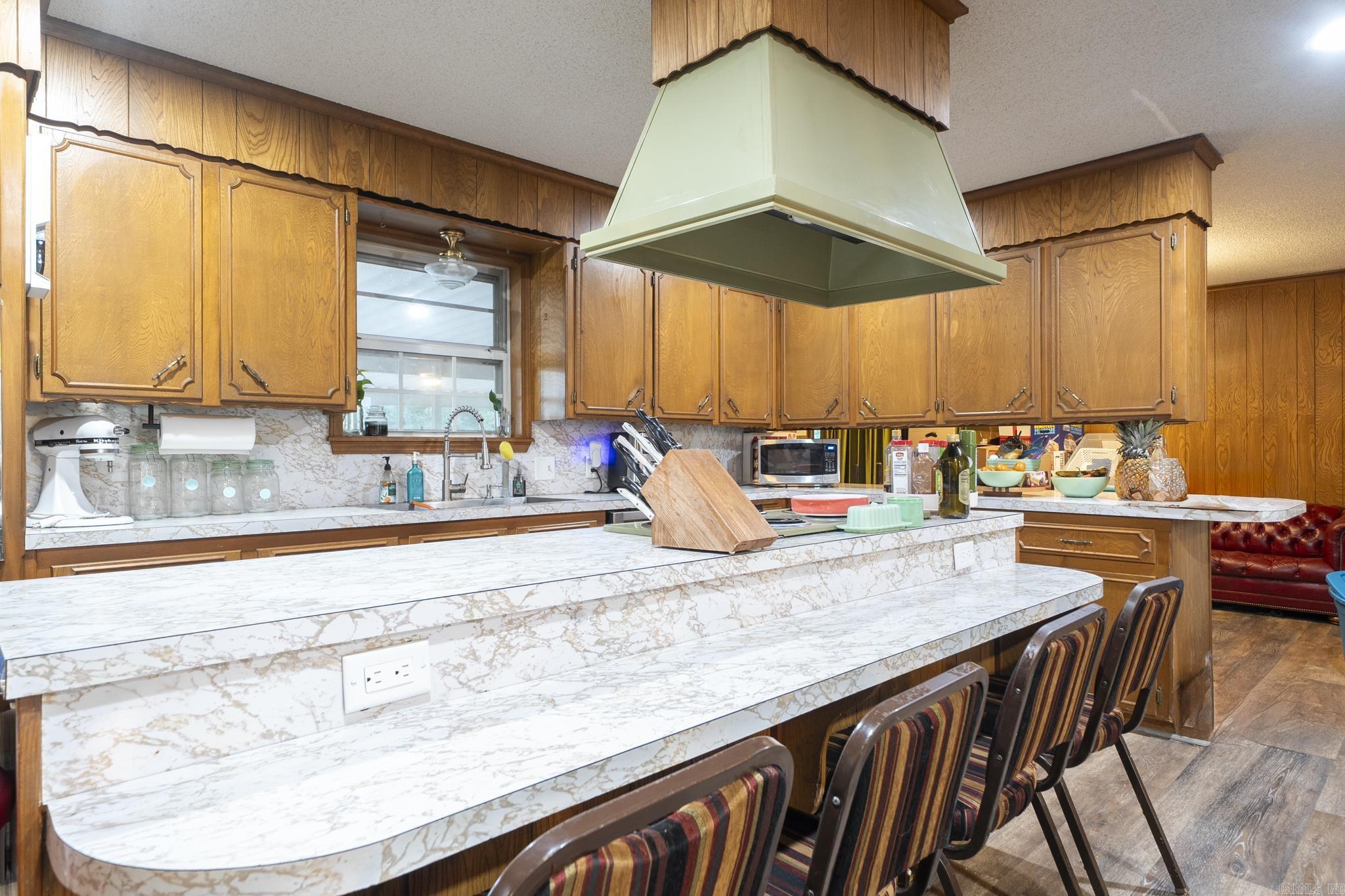 607 W Main  Charleston, AR