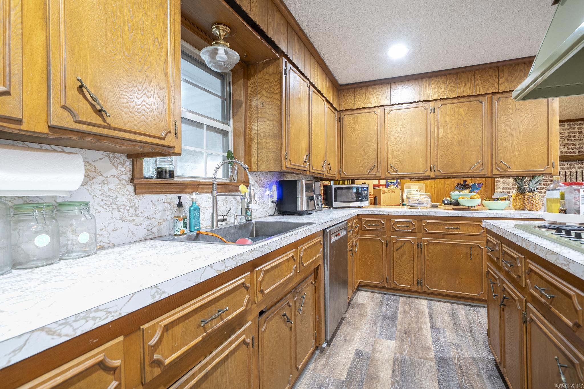 607 W Main  Charleston, AR