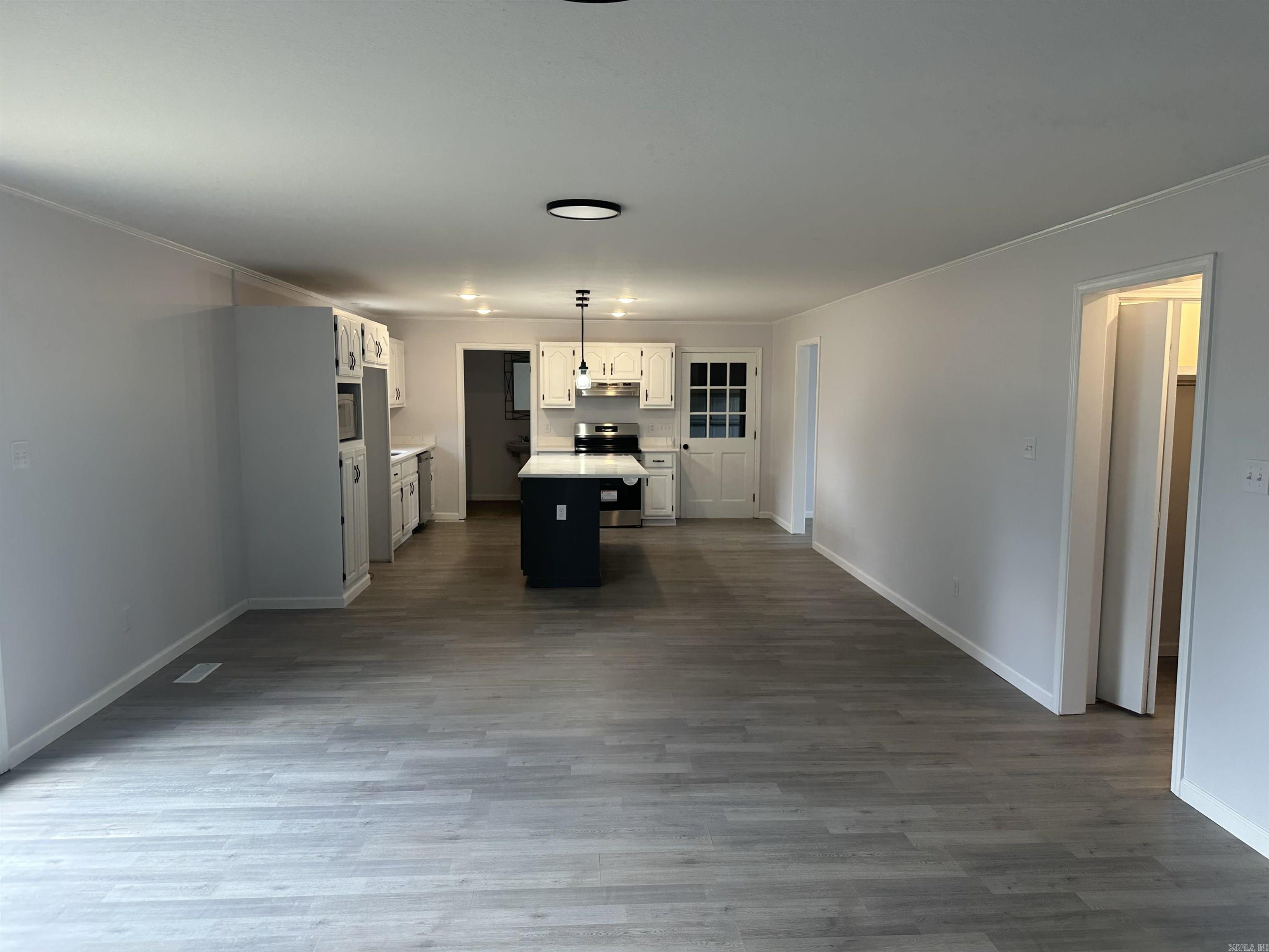 203 Bellwood Paragould, AR 72450-999