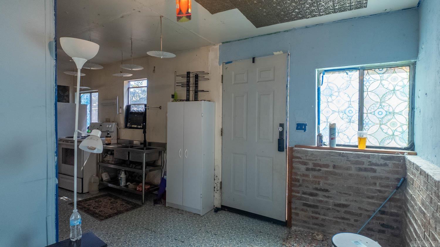 2000 County Road 100  Alton, MO