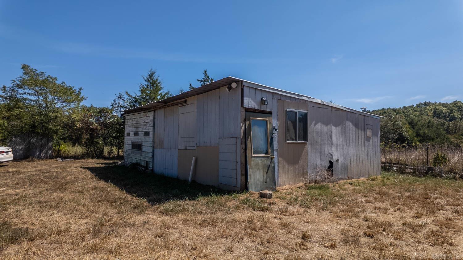 2000 County Road 100  Alton, MO