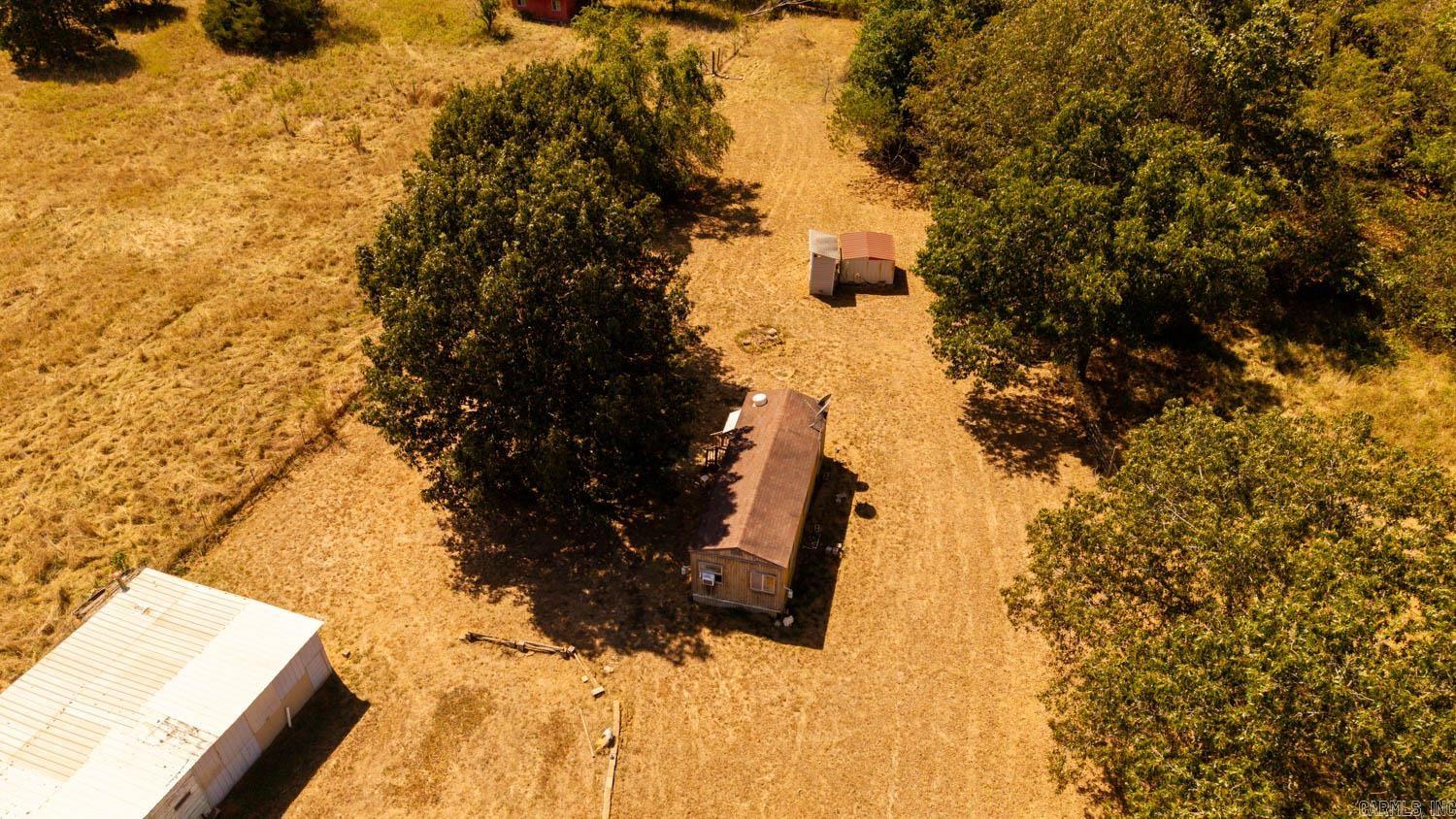 2000 County Road 100  Alton, MO