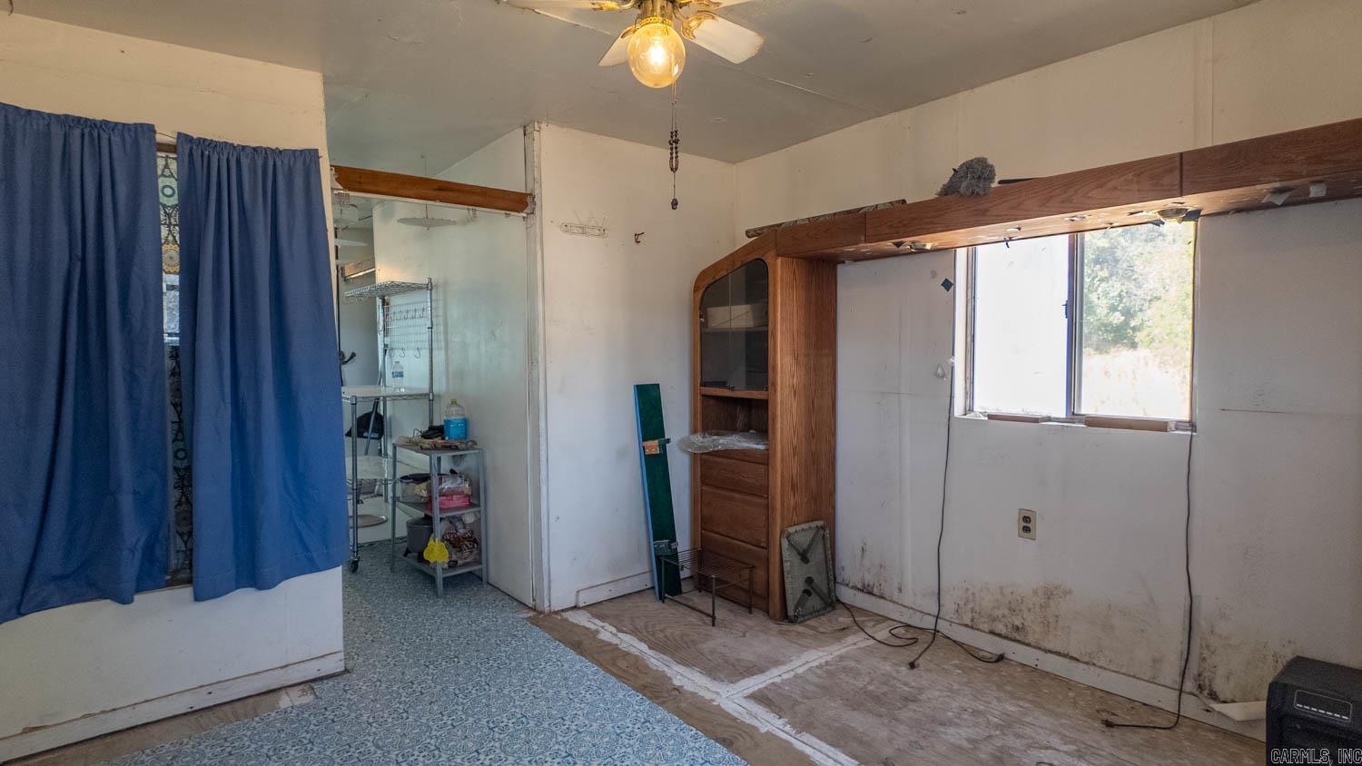 2000 County Road 100  Alton, MO