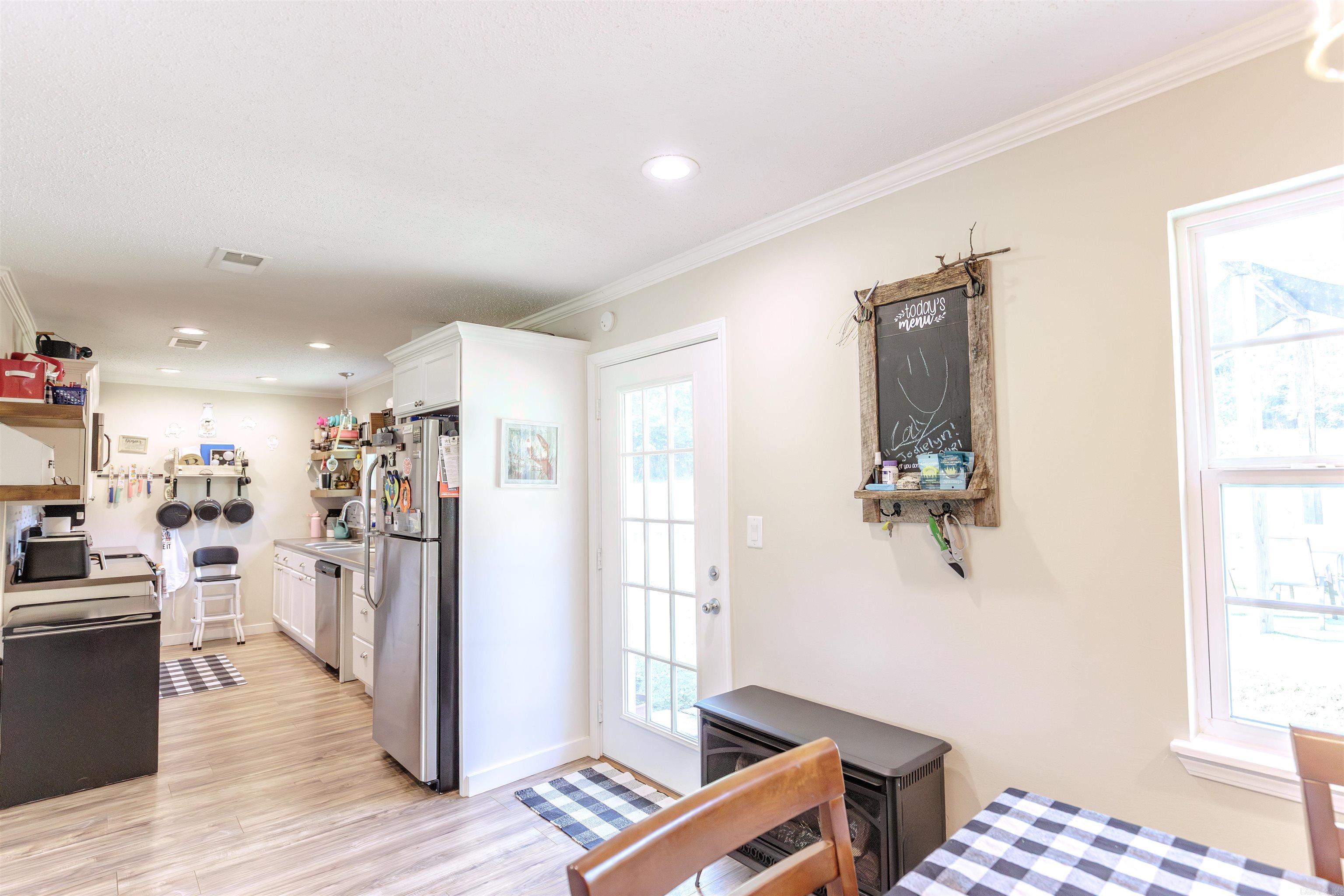 1894 Highway 60 E  Houston, AR