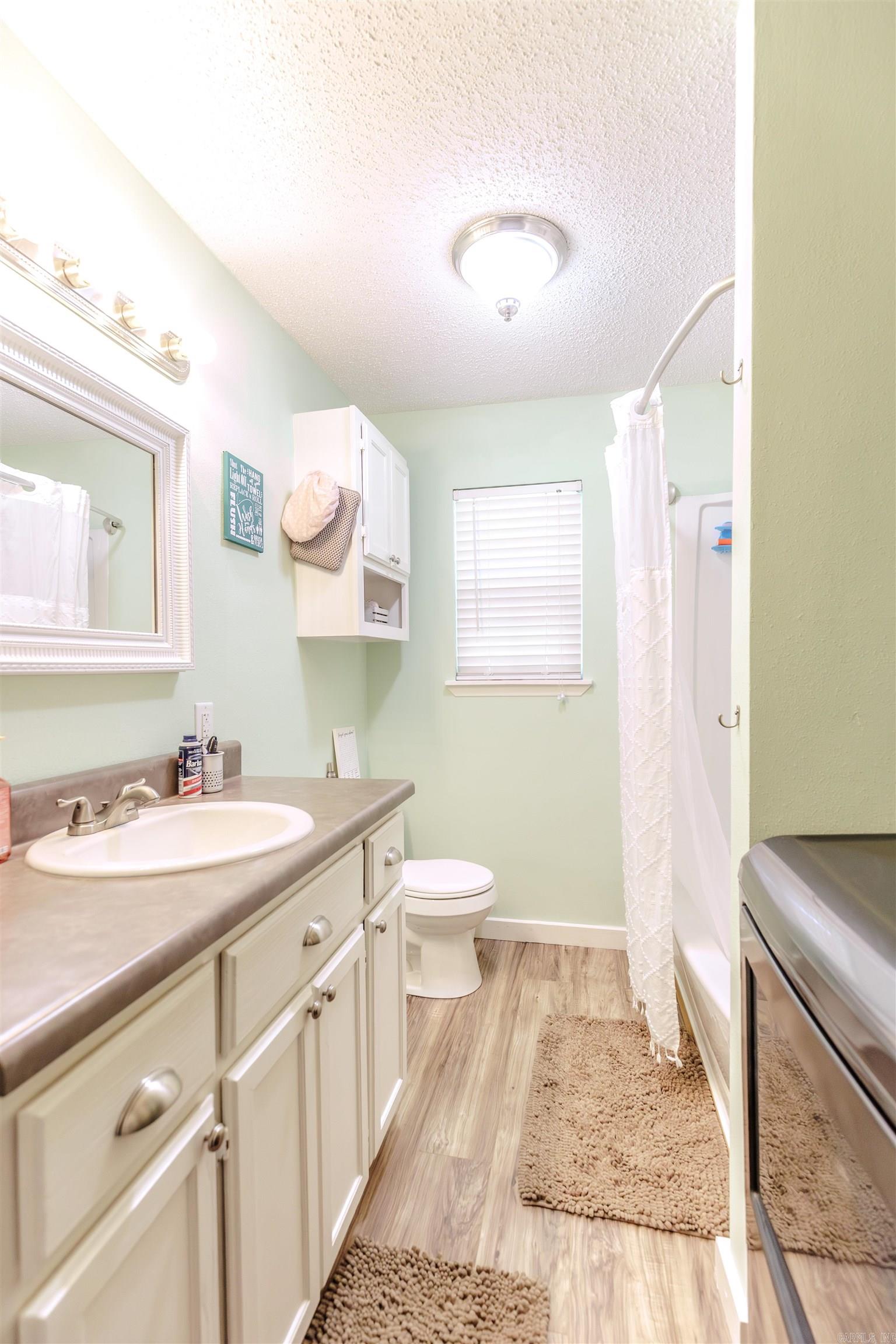 1894 Highway 60 E  Houston, AR