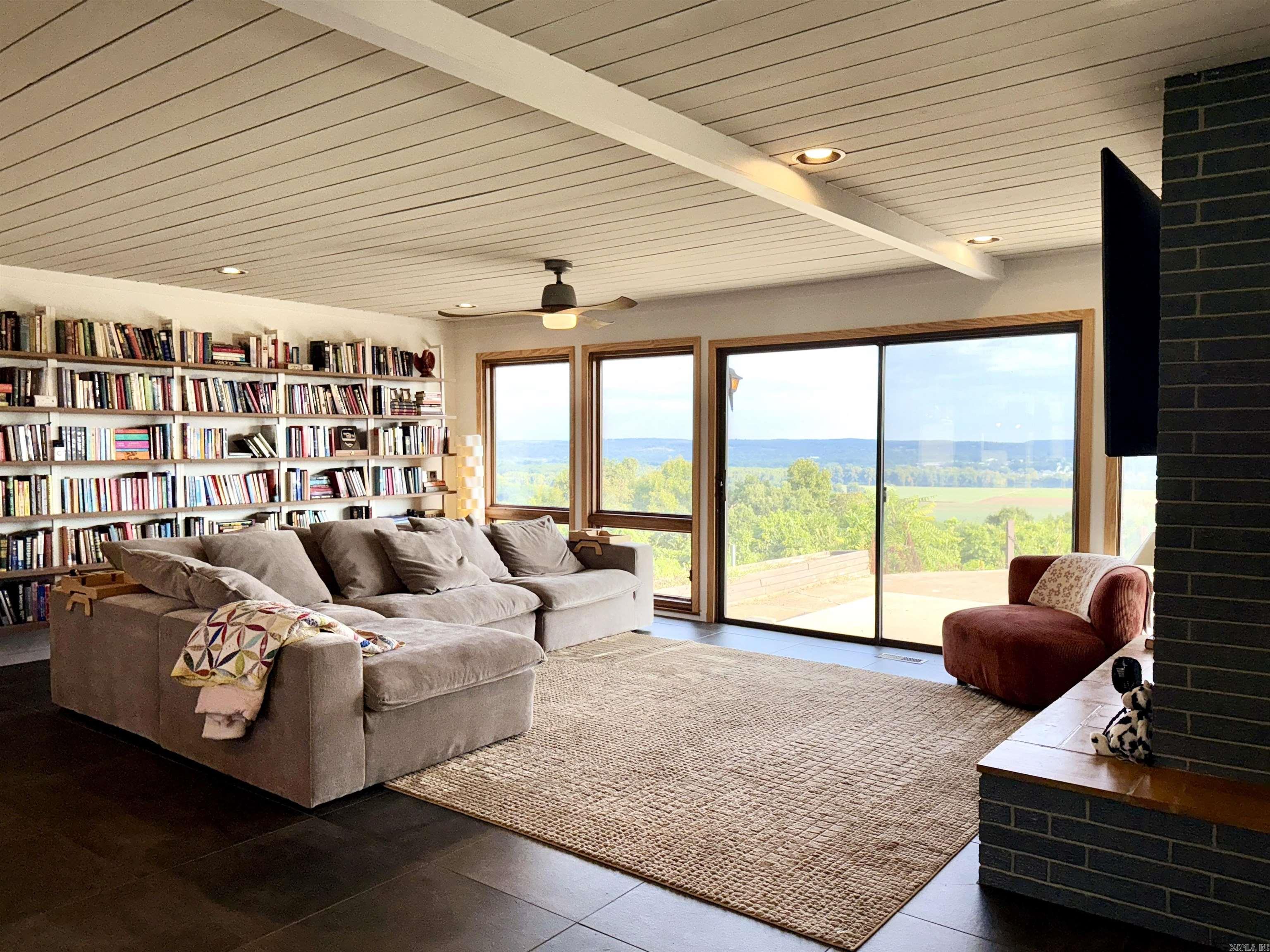 37 Chamblee Circle Southside, AR 72501