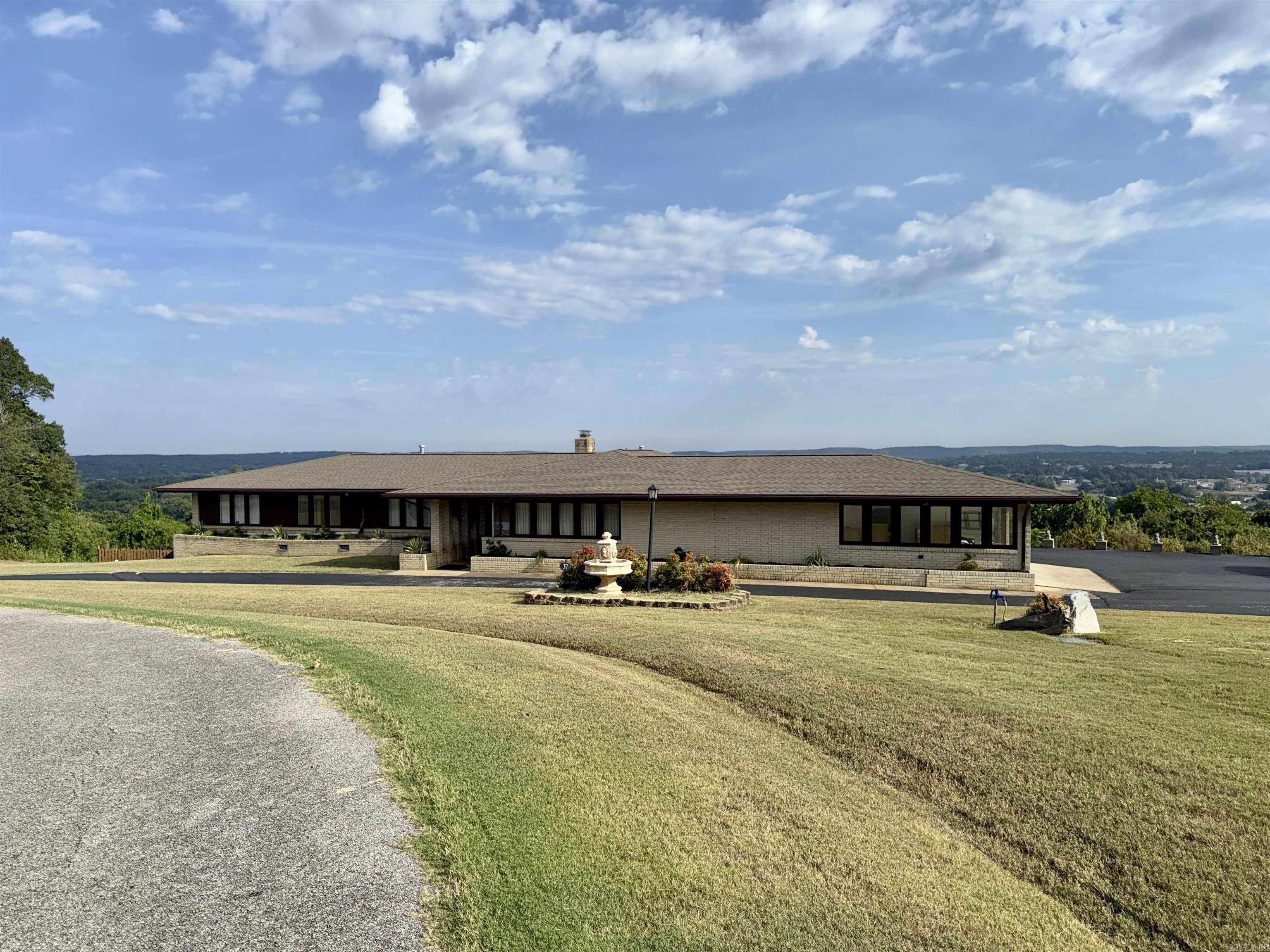 37 Chamblee Circle Southside, AR 72501