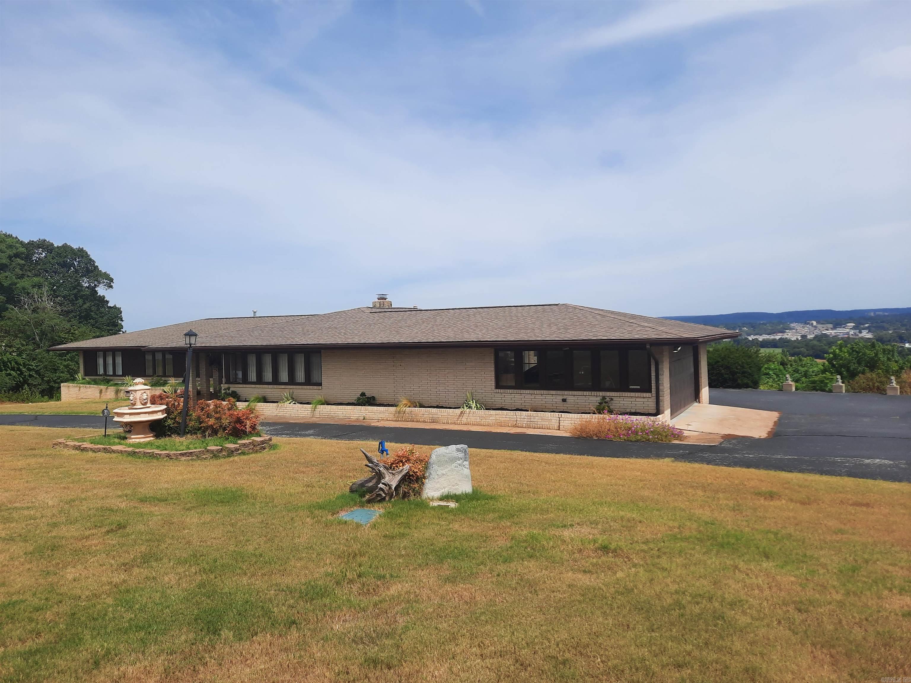 37 Chamblee Circle Southside, AR 72501