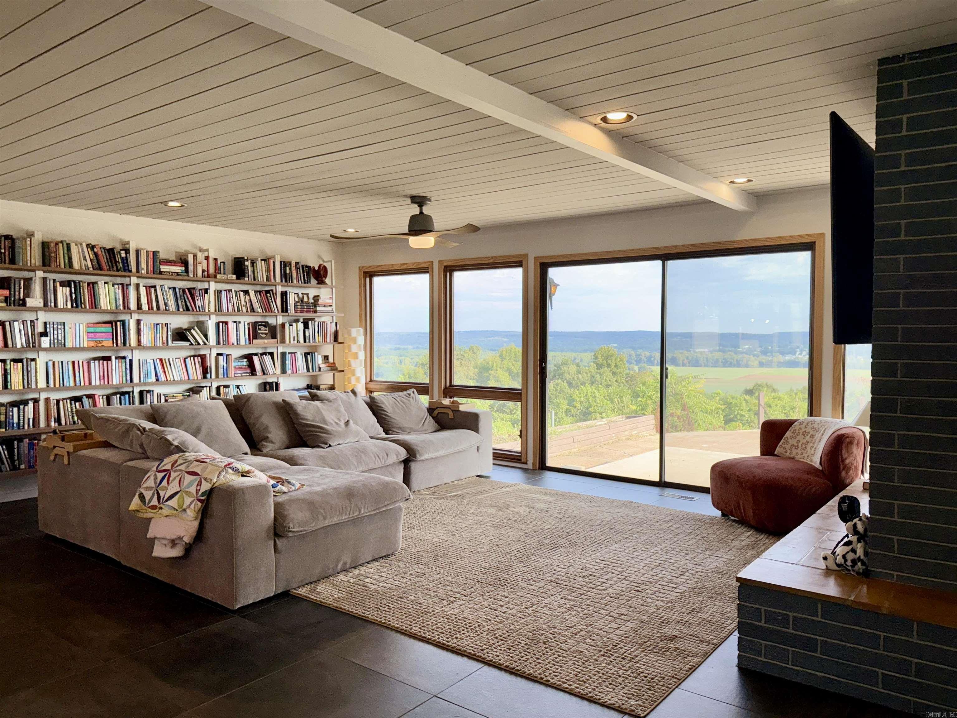 37 Chamblee Circle Southside, AR 72501