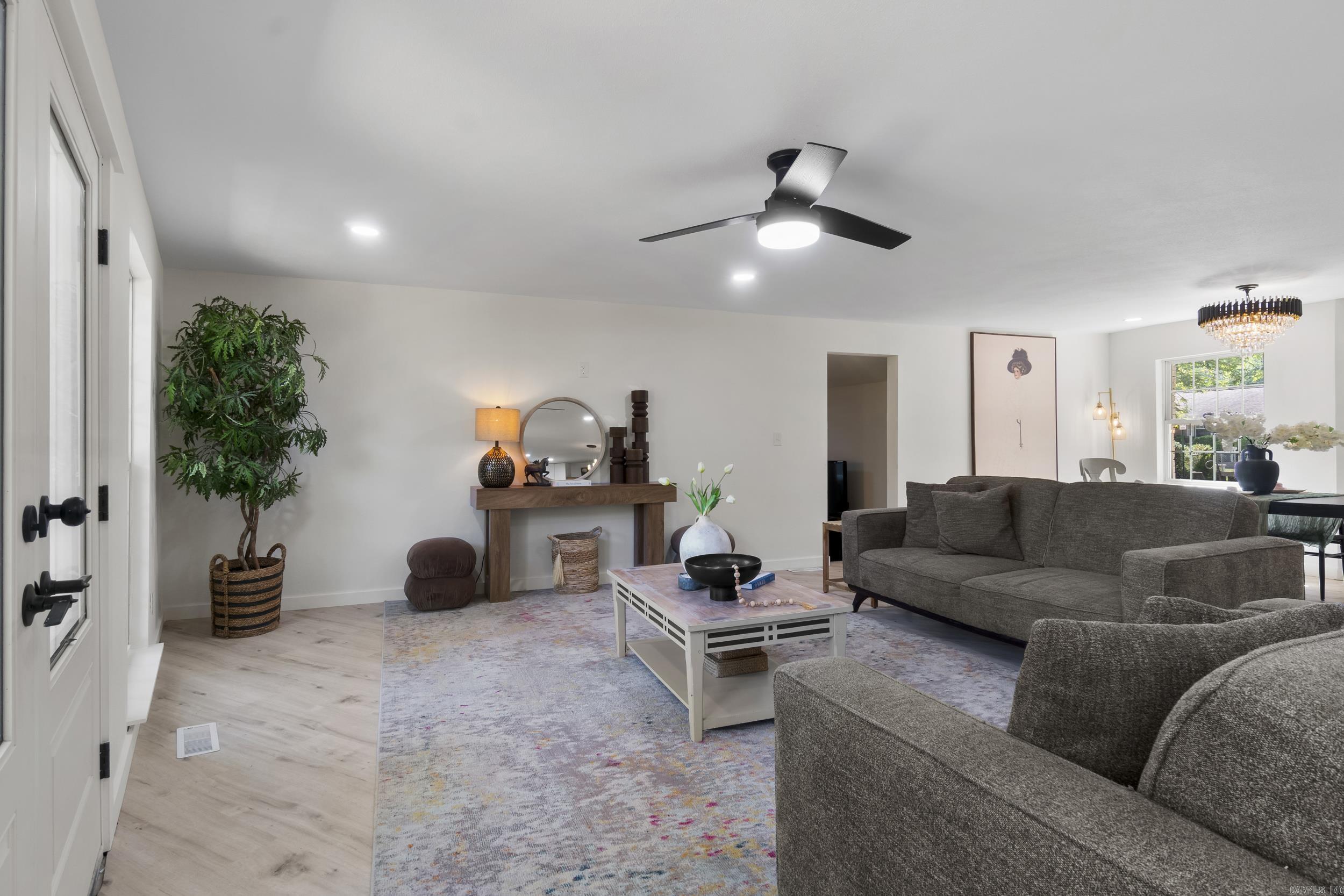 9320 Cloverhill Road Little Rock, AR 72205