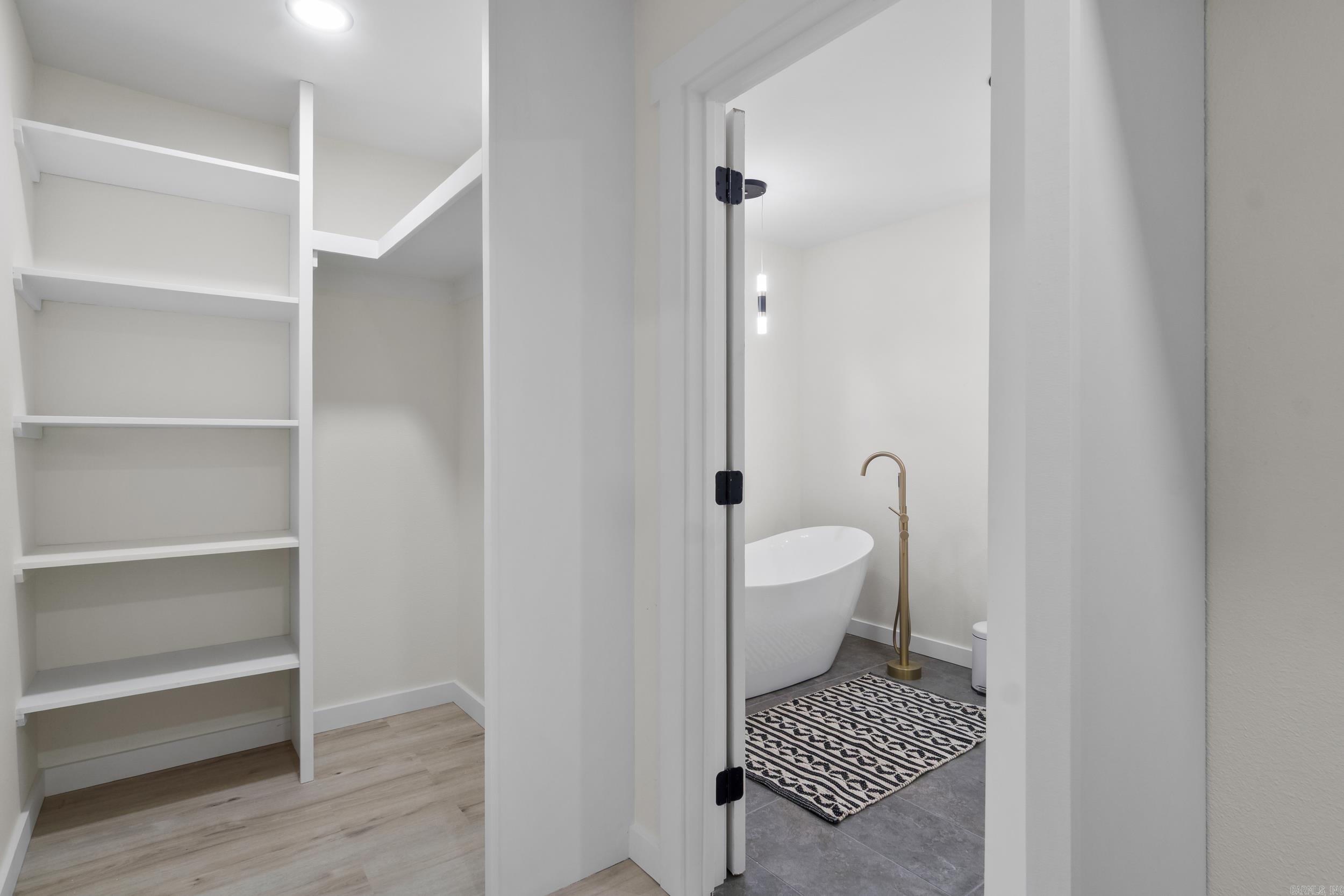 9320 Cloverhill Road Little Rock, AR 72205