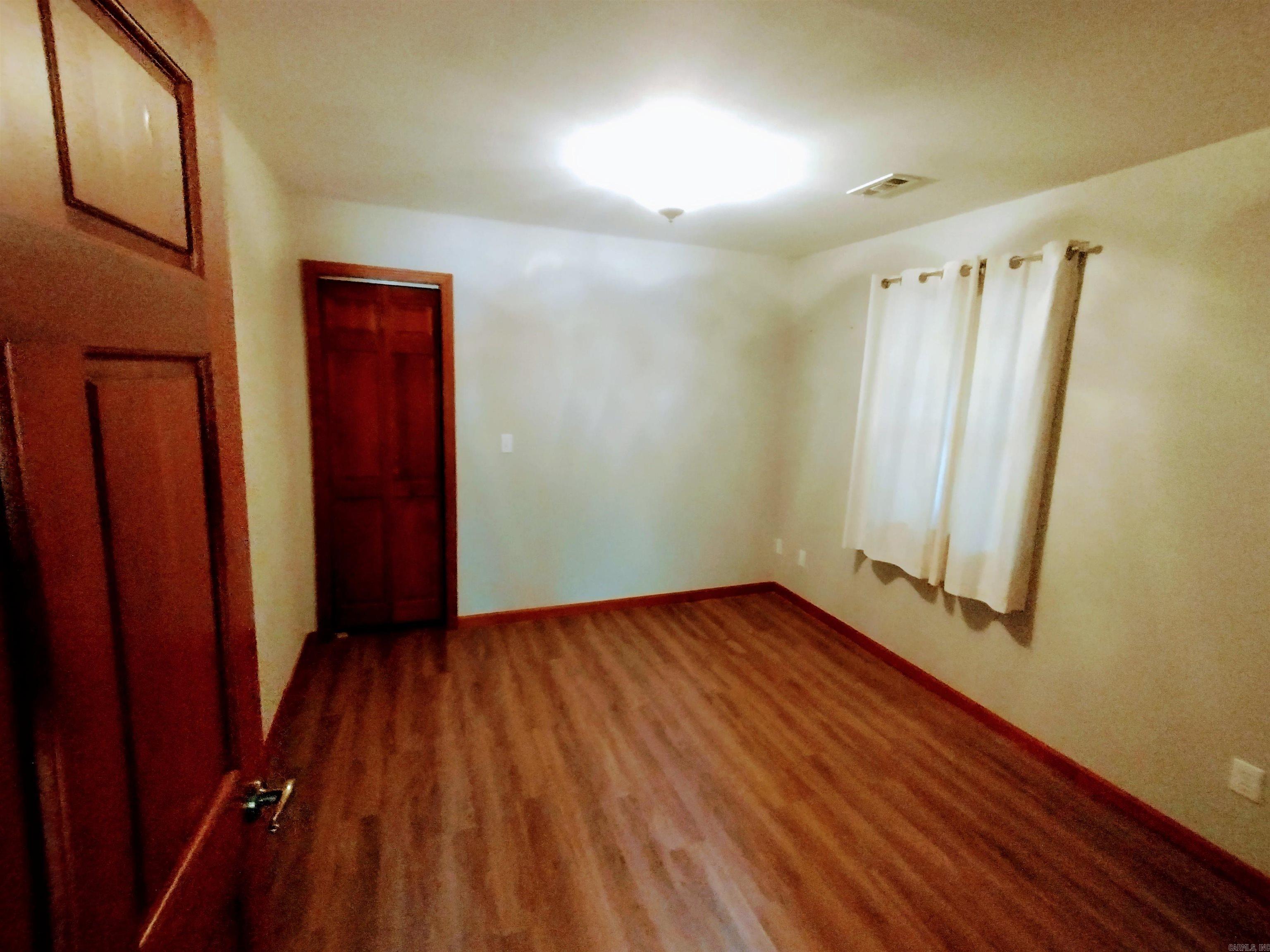 218 Cochran RD Mountain View, AR 72560