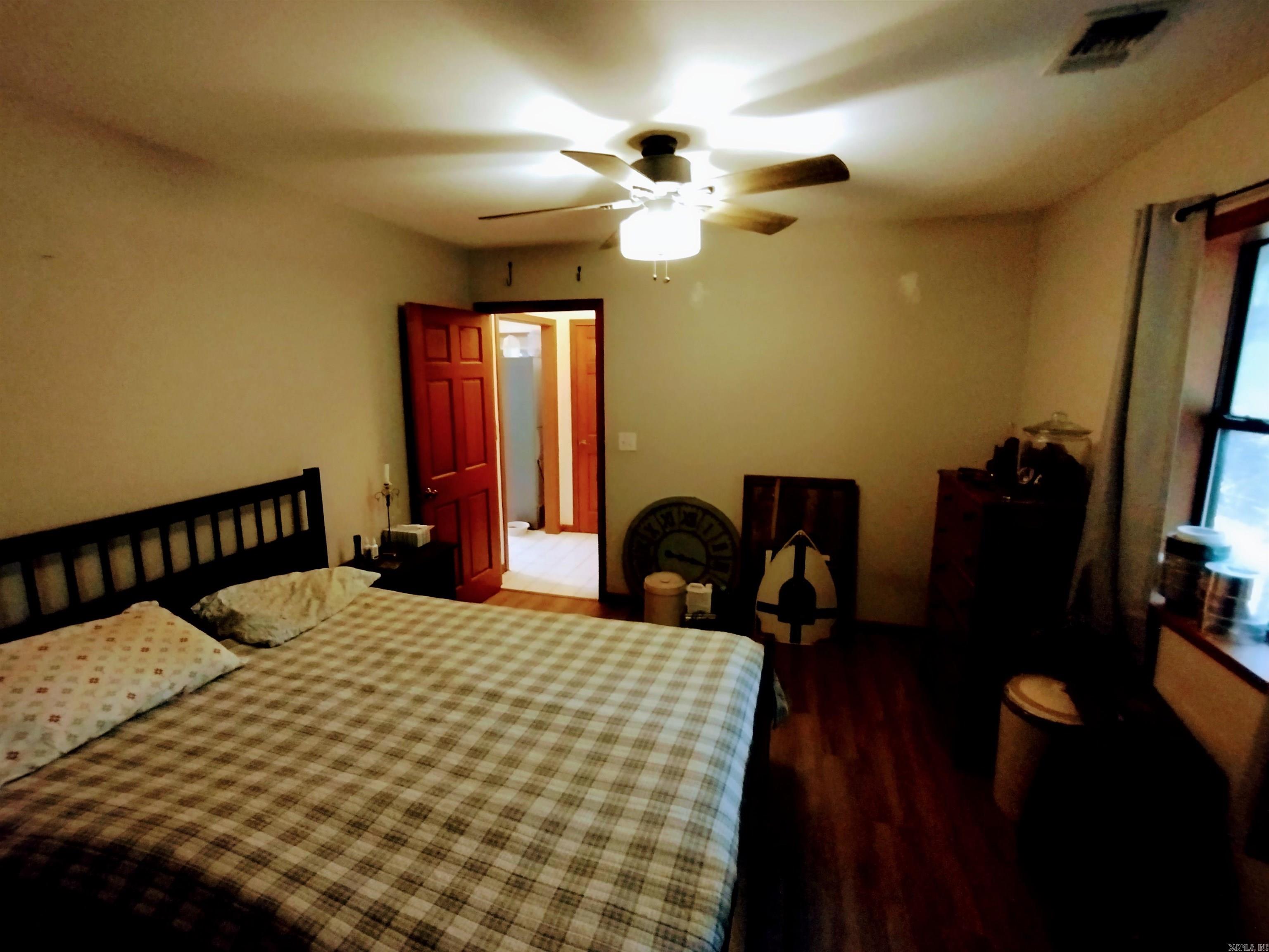 218 Cochran RD Mountain View, AR 72560