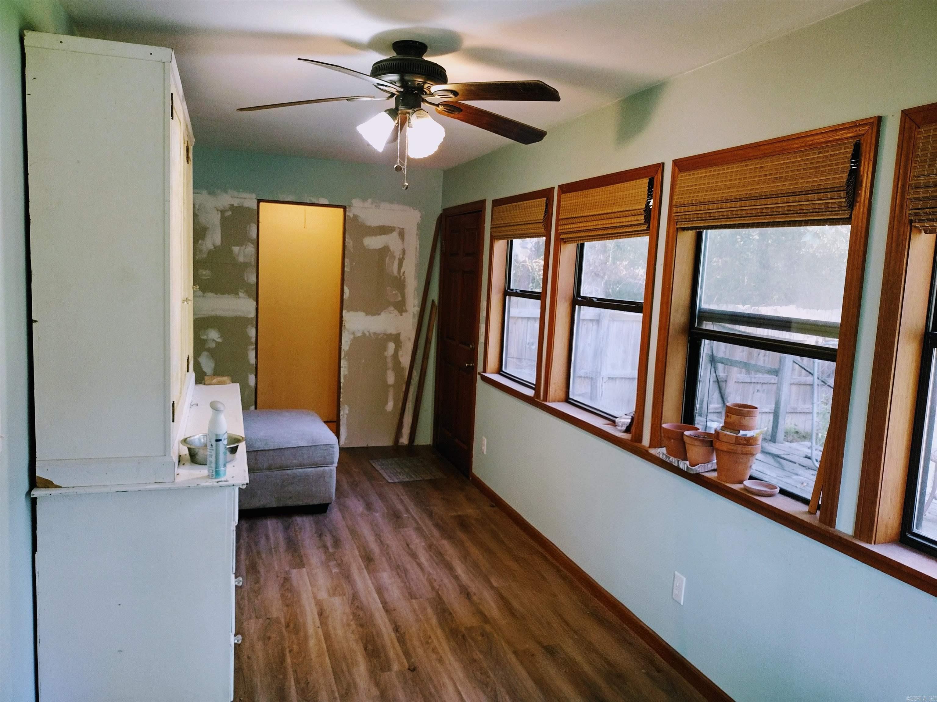 218 Cochran RD Mountain View, AR 72560