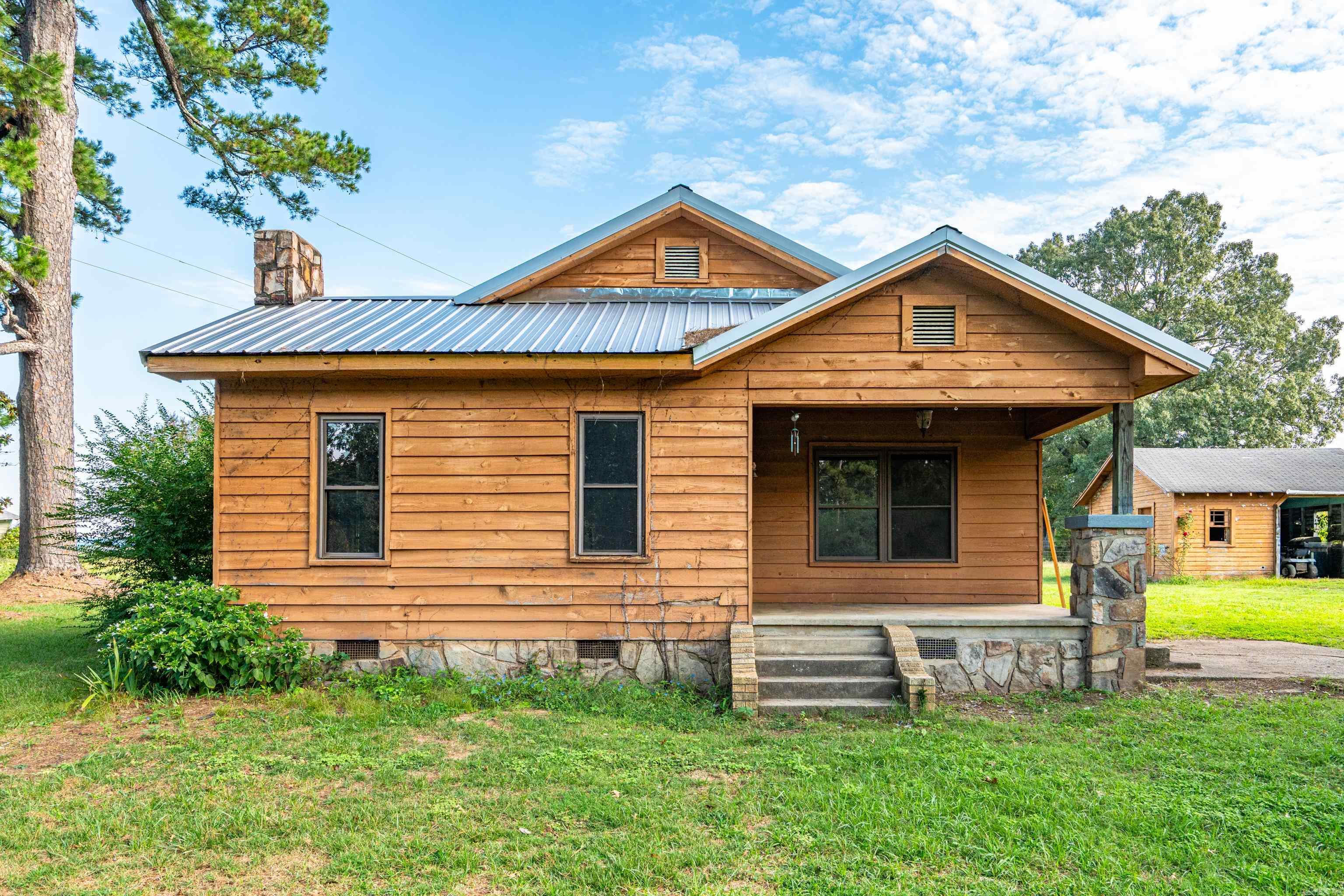 1328 W Highway 88  Oden, AR