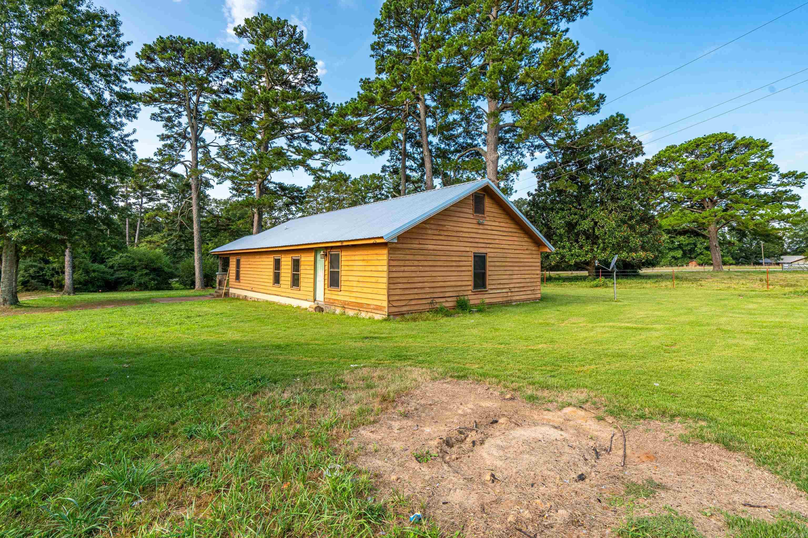 1328 W Highway 88  Oden, AR