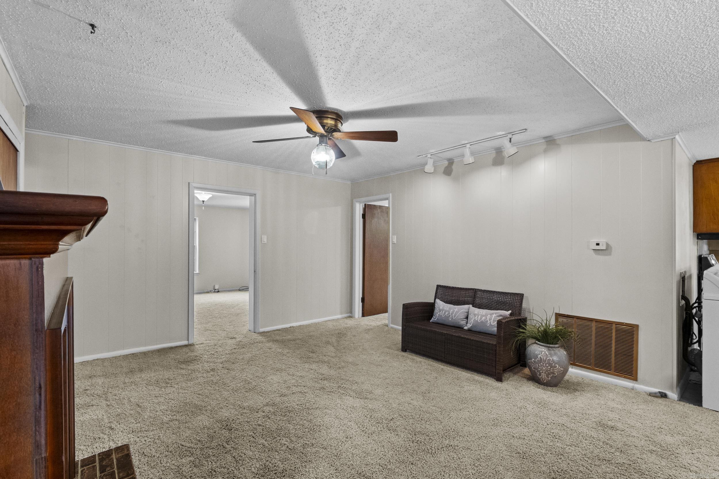 1926 E Lee Avenue Sherwood, AR 72120