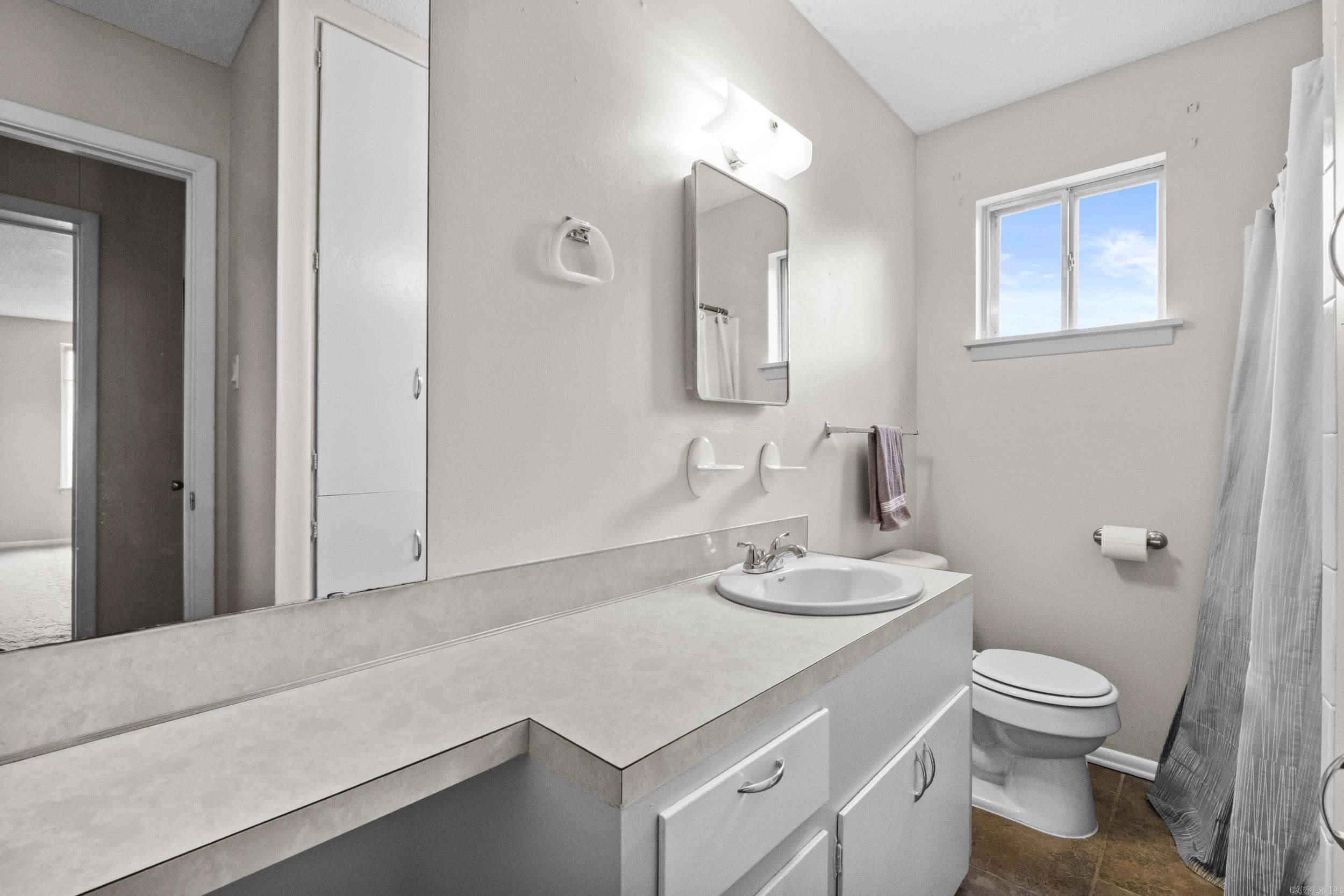 1926 E Lee Avenue Sherwood, AR 72120