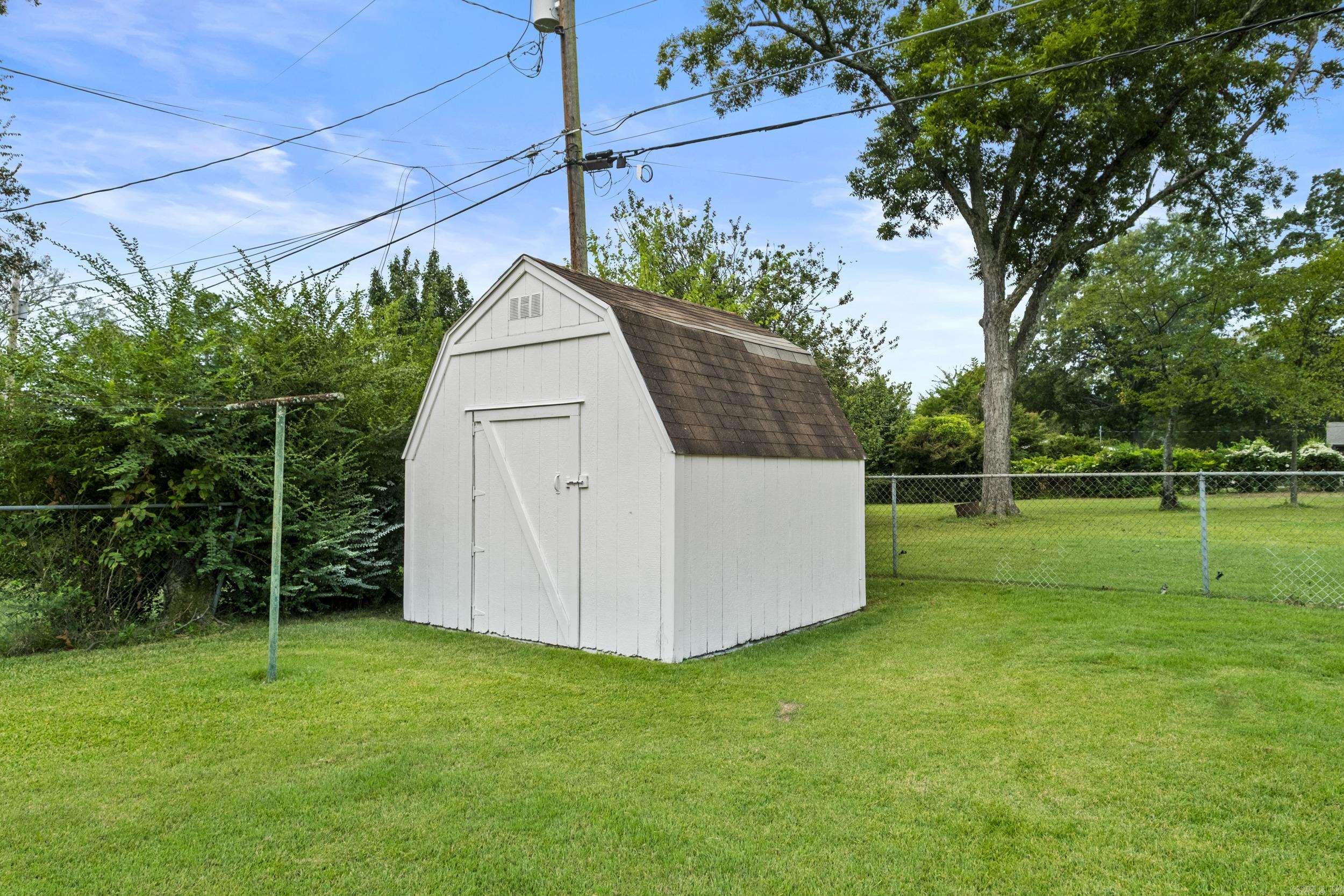 1926 E Lee Avenue Sherwood, AR 72120