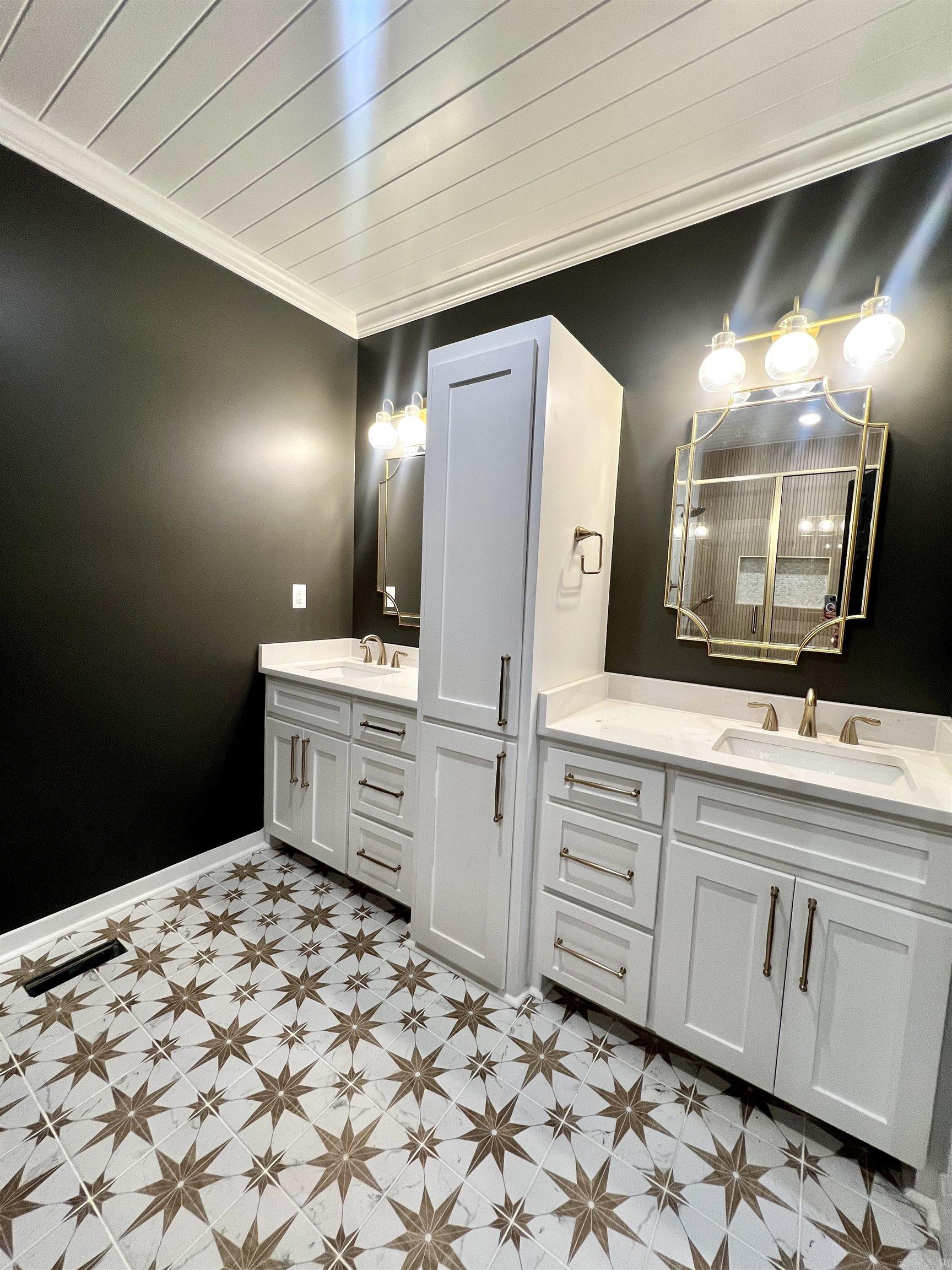 302 River Oaks Boulevard Searcy, AR 72143