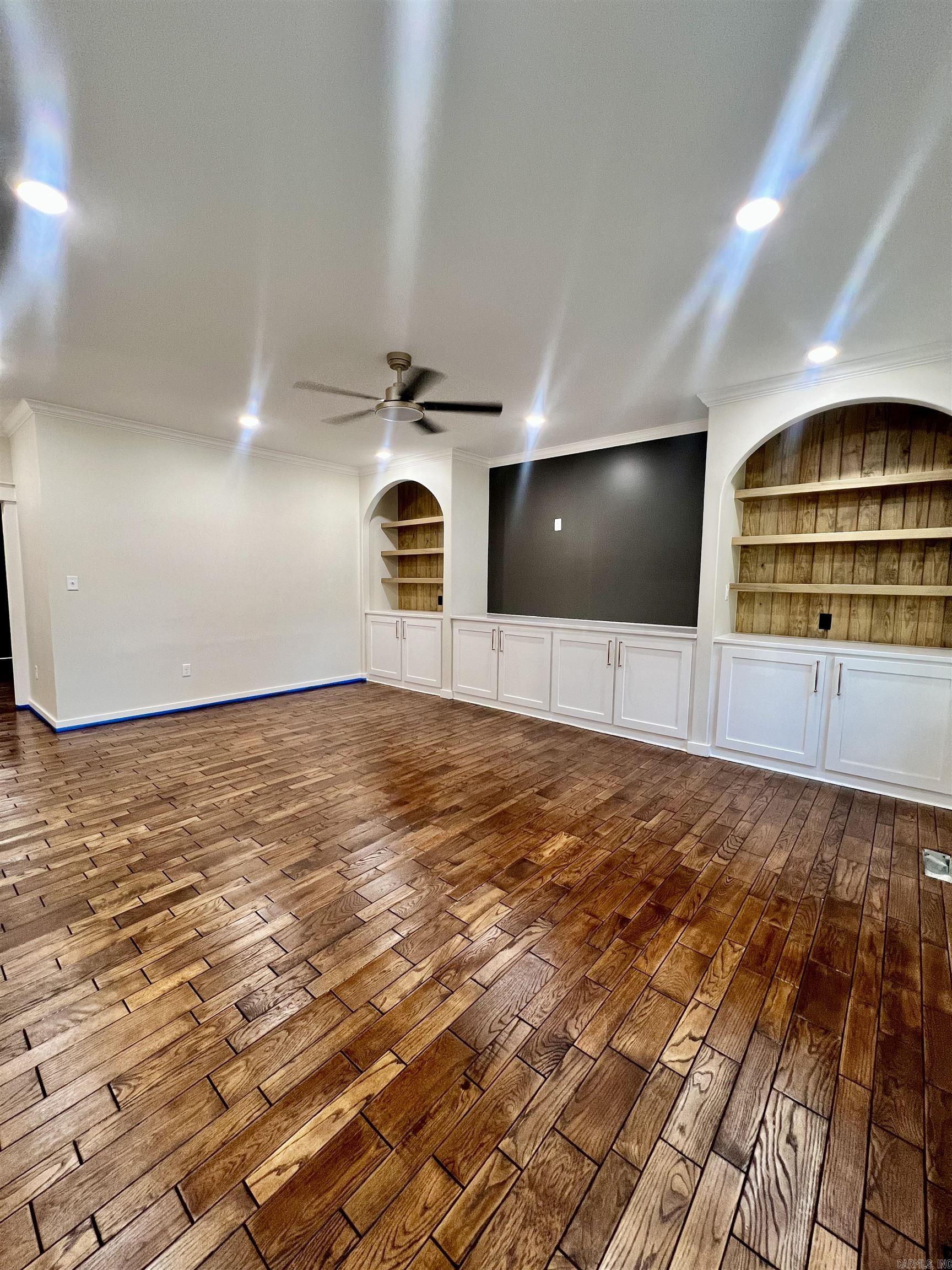 302 River Oaks Boulevard Searcy, AR 72143