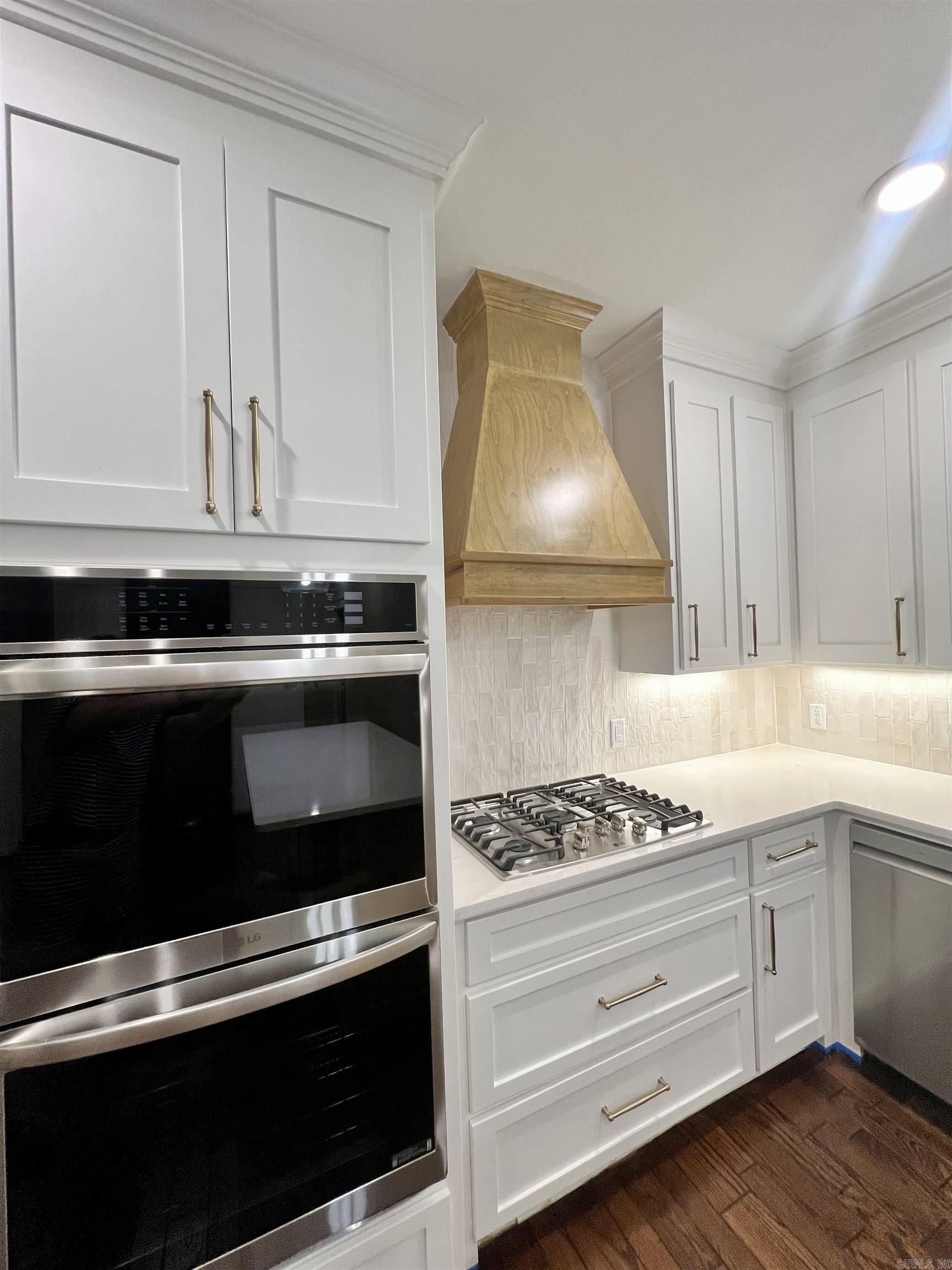 302 River Oaks Boulevard Searcy, AR 72143