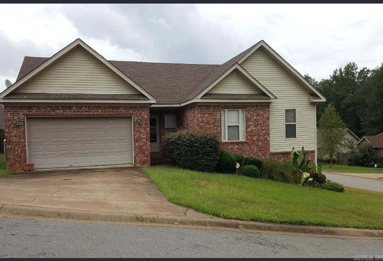 2000 Reagan  Alexander, AR