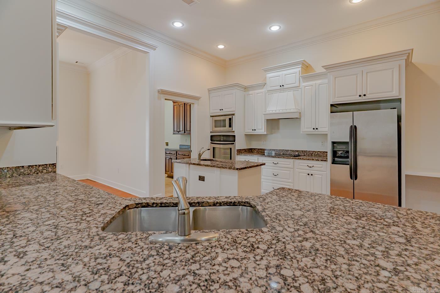 4405 Woodcrest Dr  Jonesboro, AR