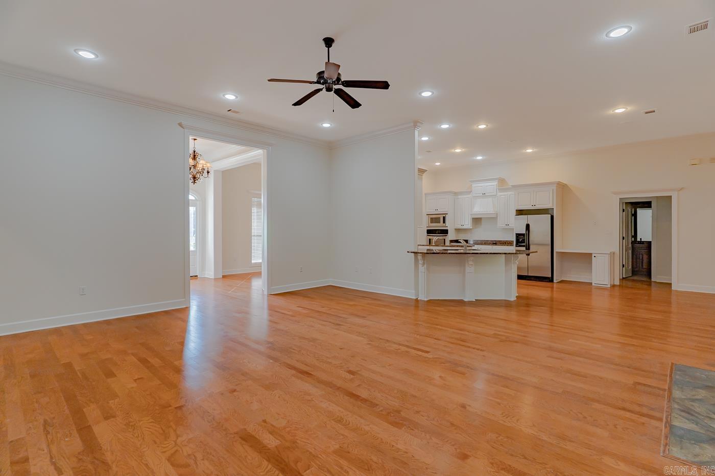 4405 Wood Crest Dr  Jonesboro, AR