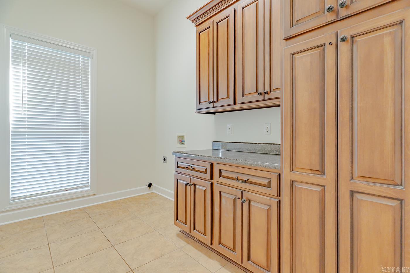 4405 Woodcrest Dr  Jonesboro, AR