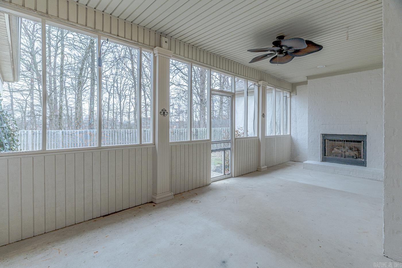 4405 Woodcrest Dr  Jonesboro, AR