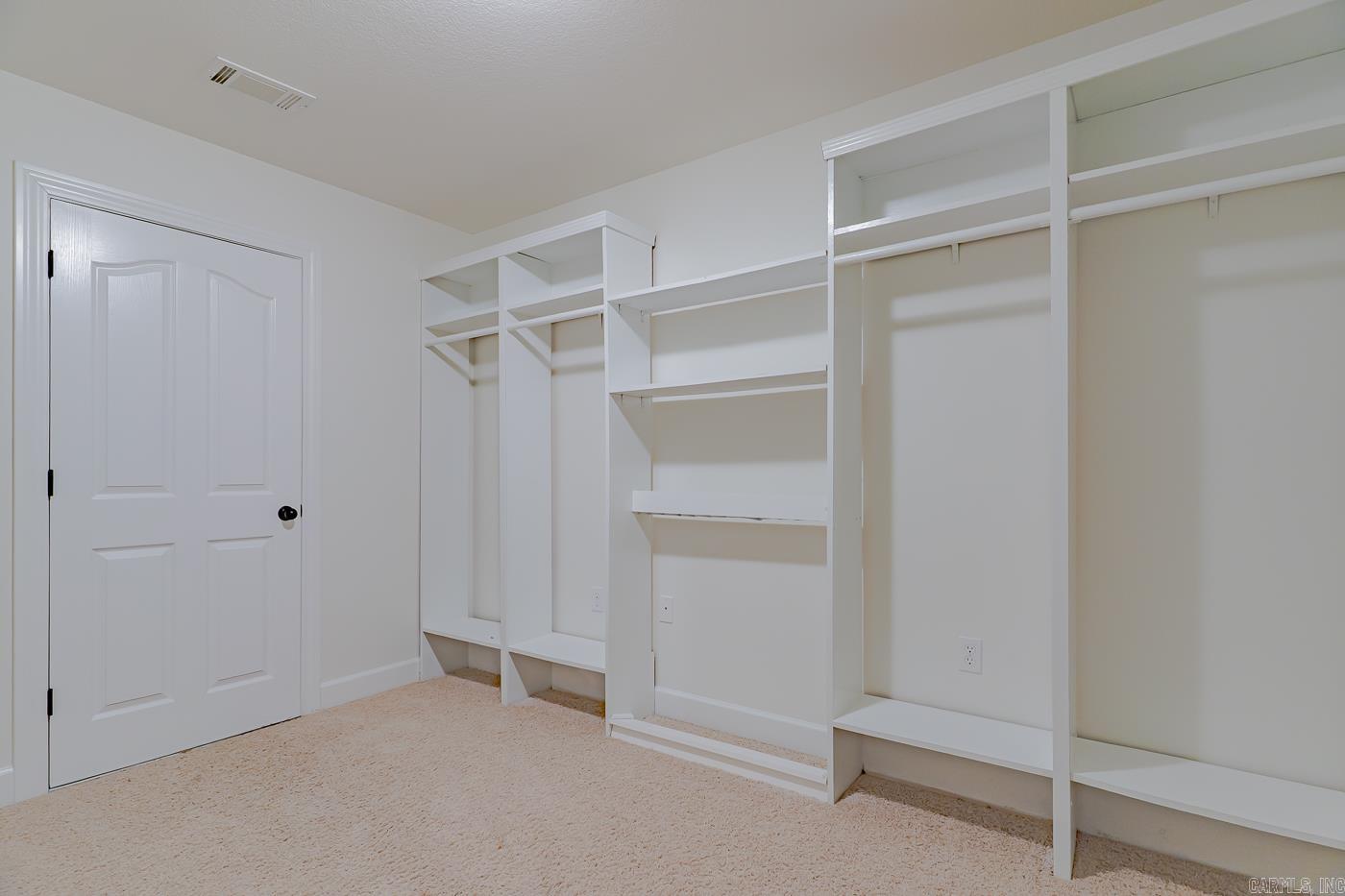 4405 Wood Crest Dr  Jonesboro, AR