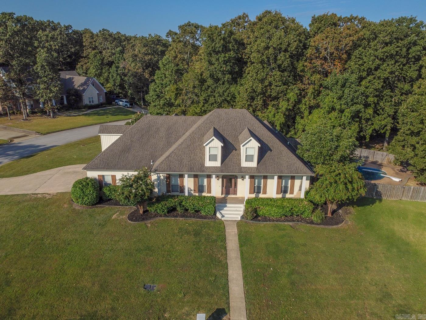 4405 Woodcrest Dr Jonesboro, AR 72404