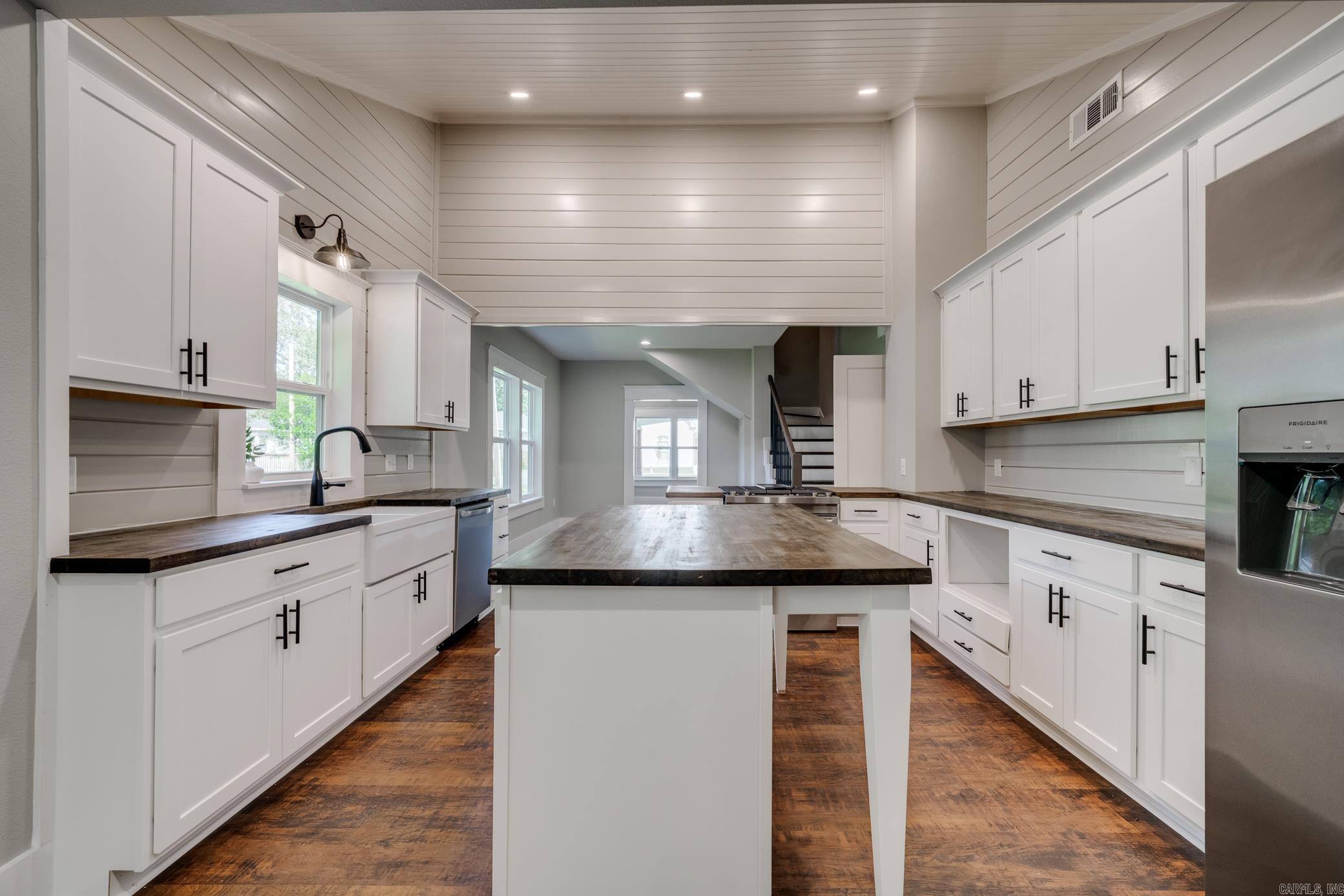 953 Watkins Street Conway, AR 72034