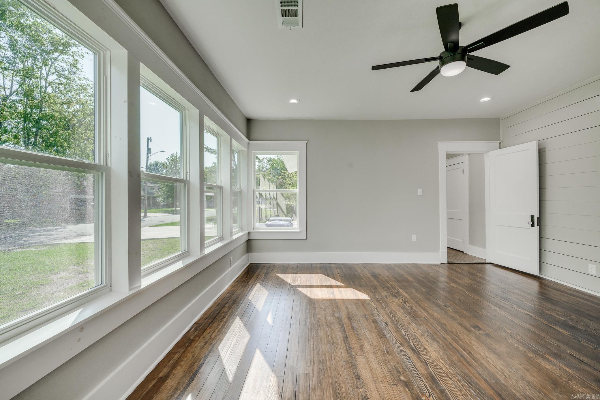 953 Watkins Street Conway, AR 72034