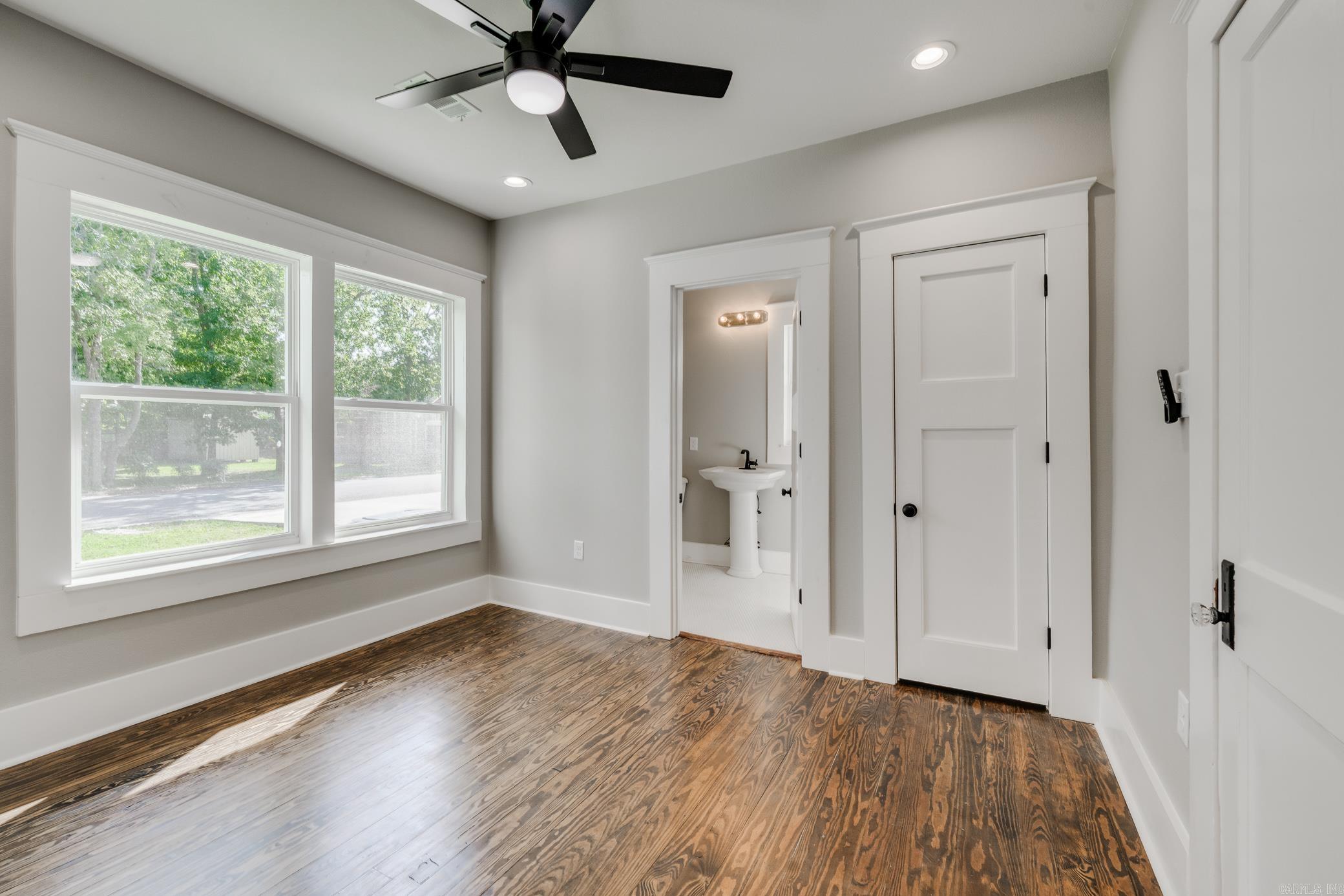 953 Watkins Street Conway, AR 72034