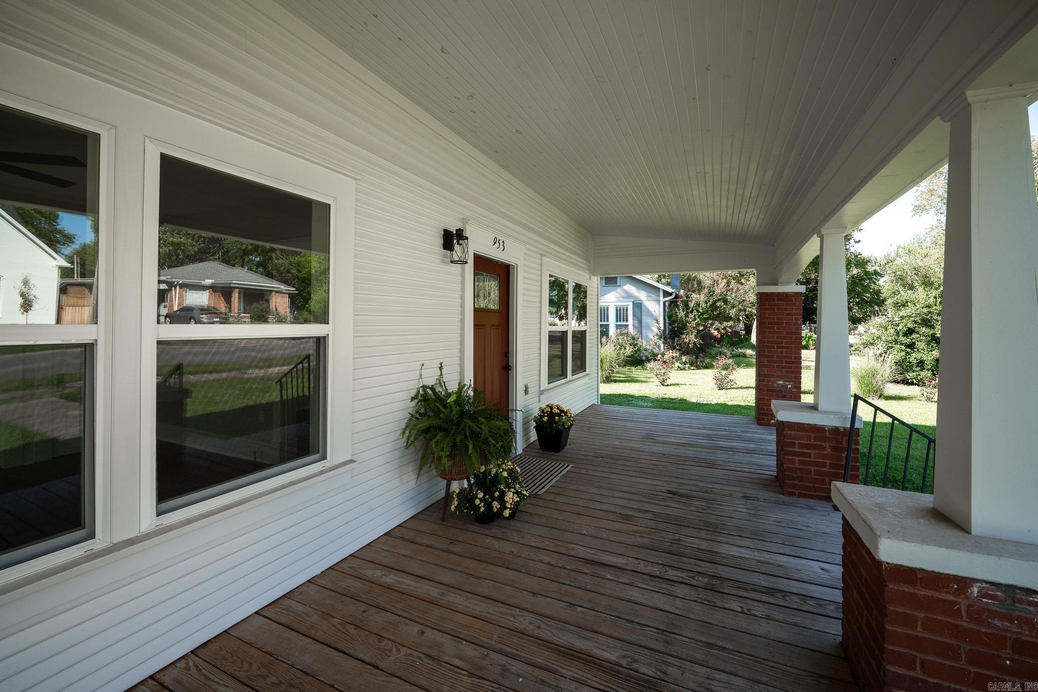 953 Watkins Street Conway, AR 72034